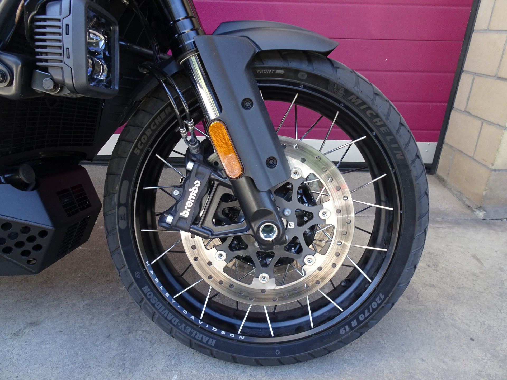 HARLEY-DAVIDSON RA Pan America 1250 Special-showroom-element-1