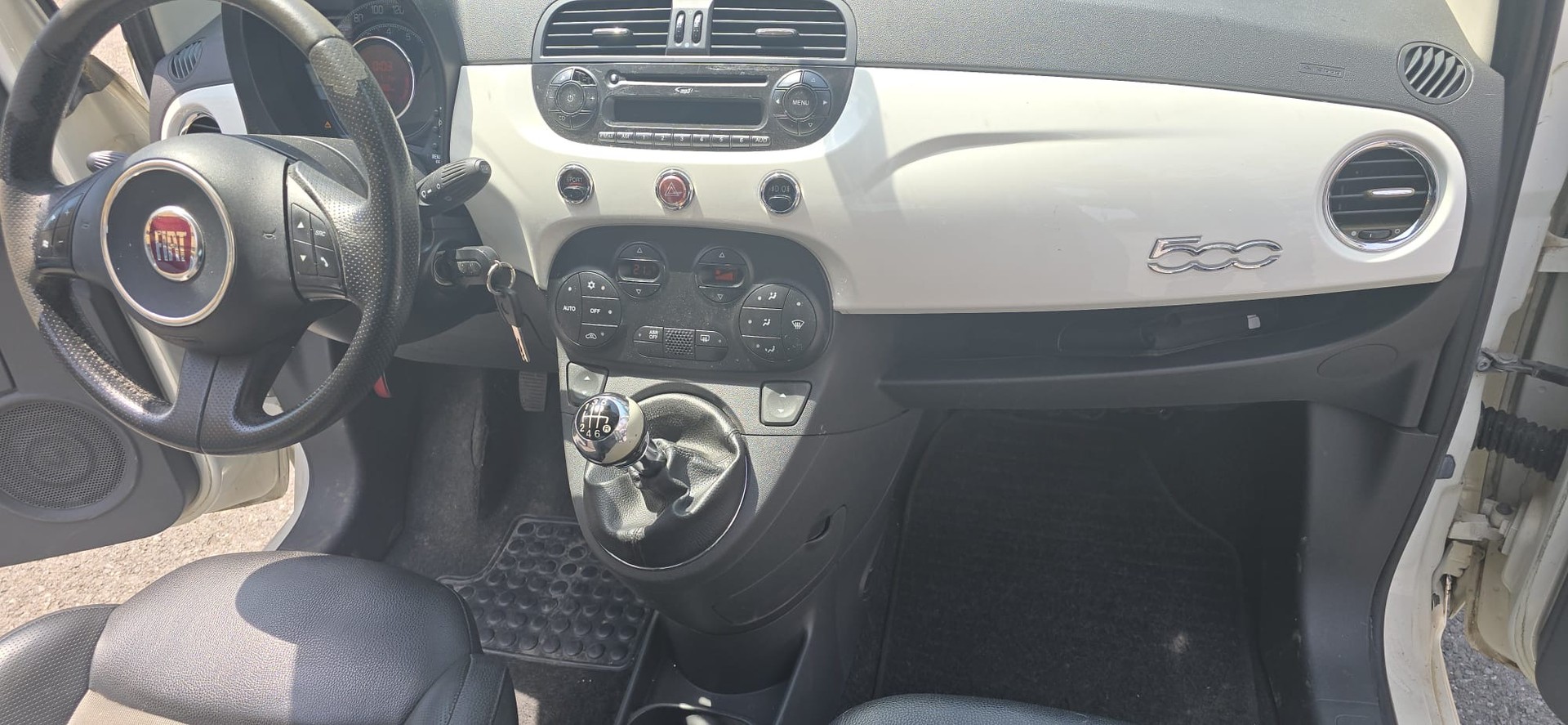 FIAT 500 1.4 16V Lounge-image-9