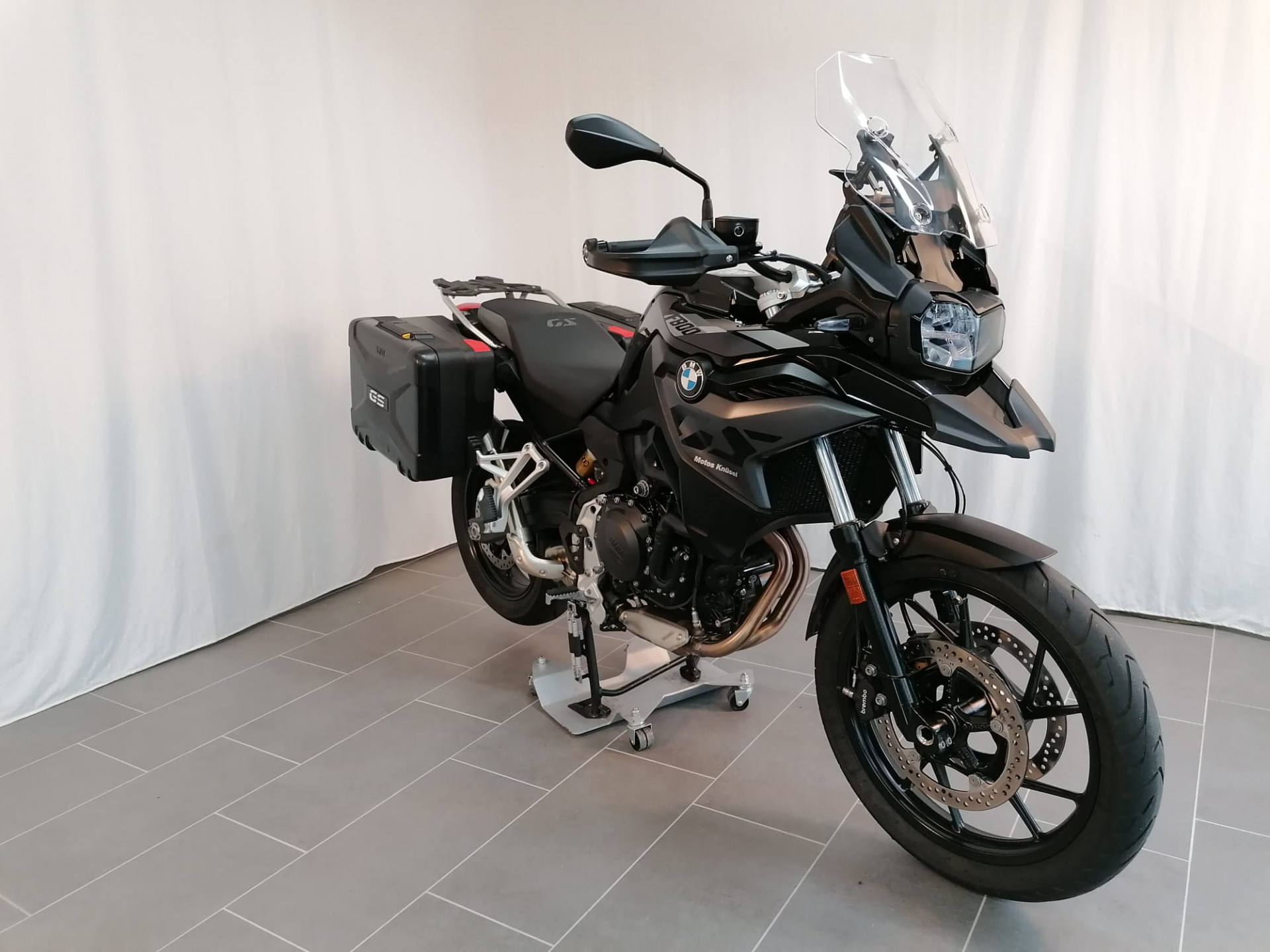 BMW F 800 GS Triple Black-showroom-element-1