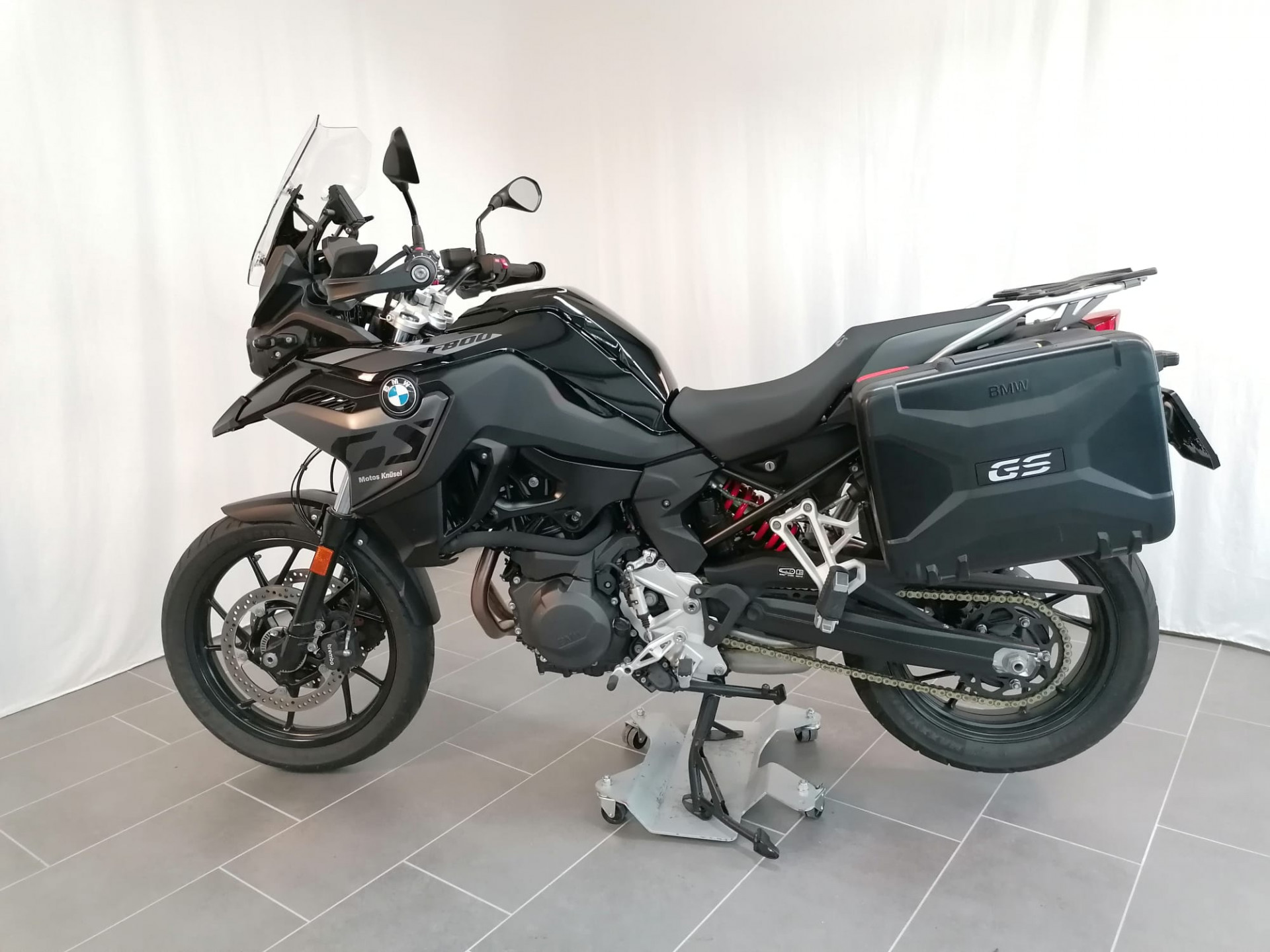 BMW F 800 GS Triple Black-showroom-element-3
