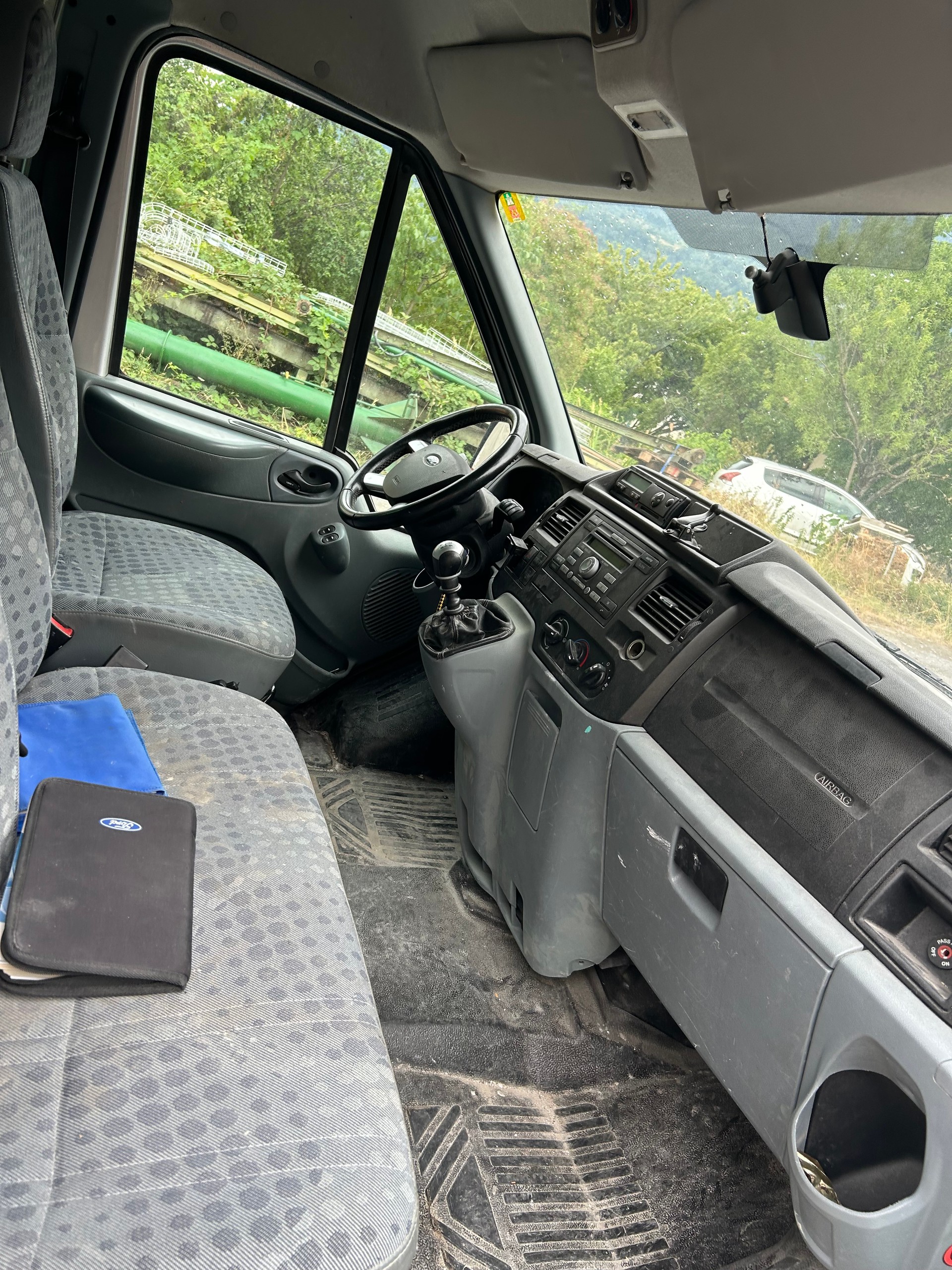 FORD 350L 4/4-image-3