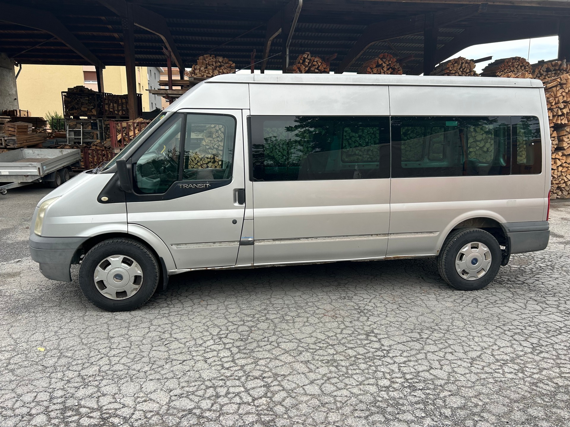 FORD 350L 4/4-image-0