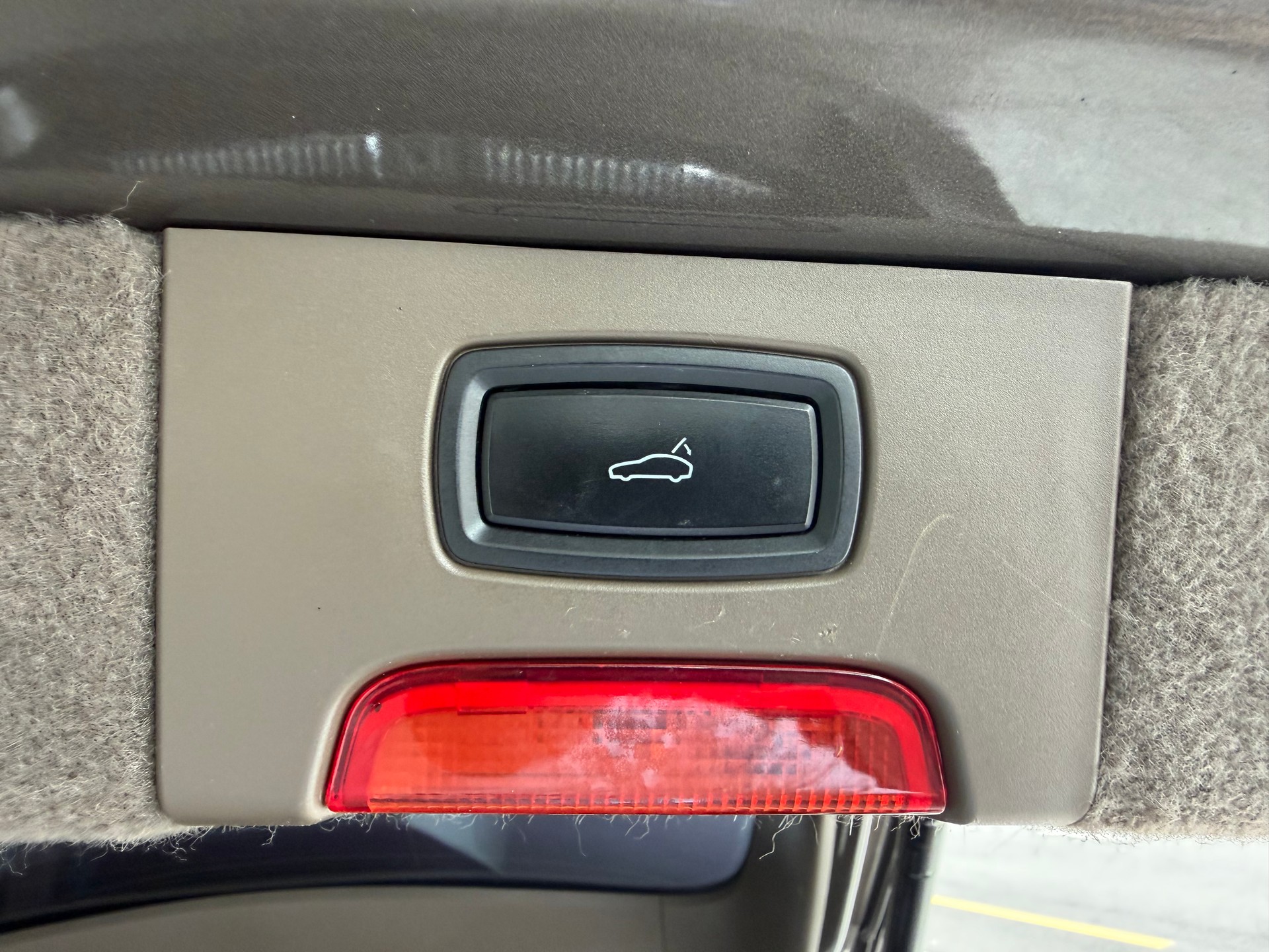 PORSCHE Cayenne Turbo-image-14
