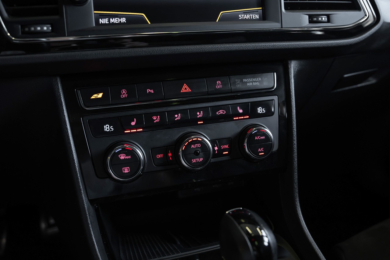 SEAT Leon 2.0 TSI Cupra 300 DSG-image-22
