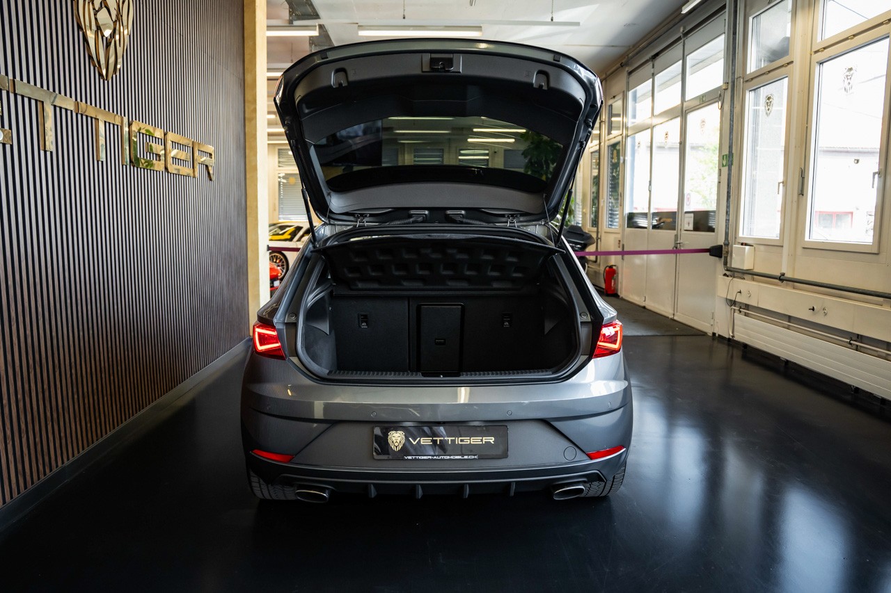 SEAT Leon 2.0 TSI Cupra 300 DSG-image-5