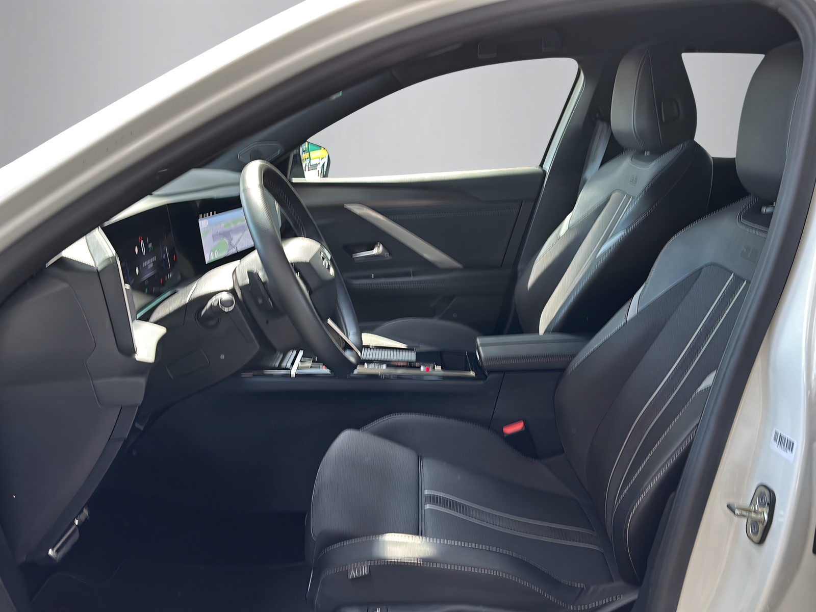OPEL Astra L 1.6 T PHEV 180 GS-image-2