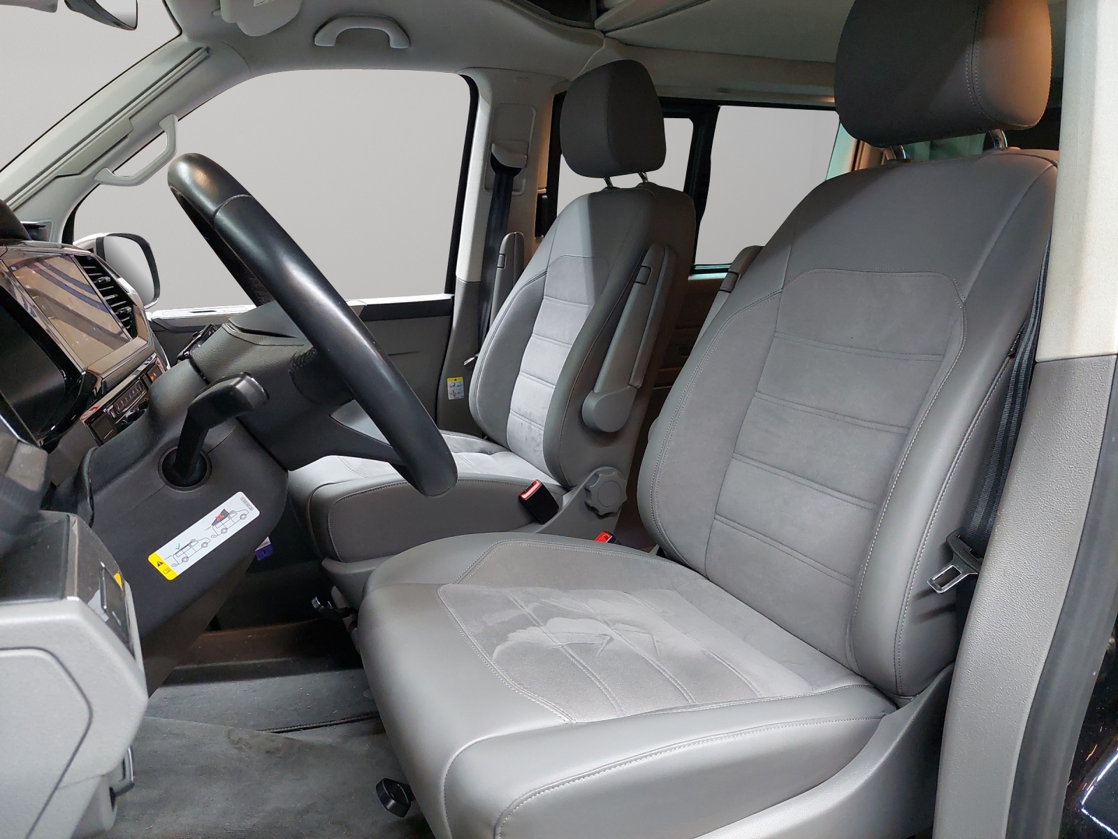 VW T6.1 California 2.0 Bi-TDI Ocean Liberty 4Motion DSG-image-8
