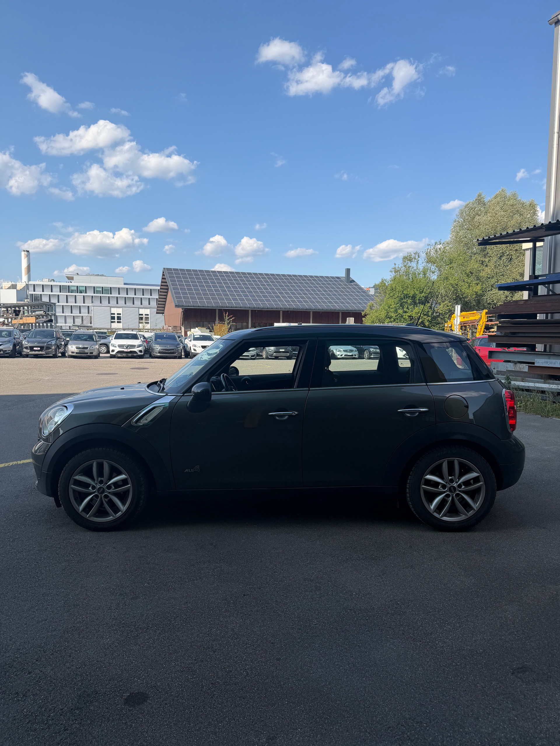 MINI Countryman Cooper D ALL4-image-3