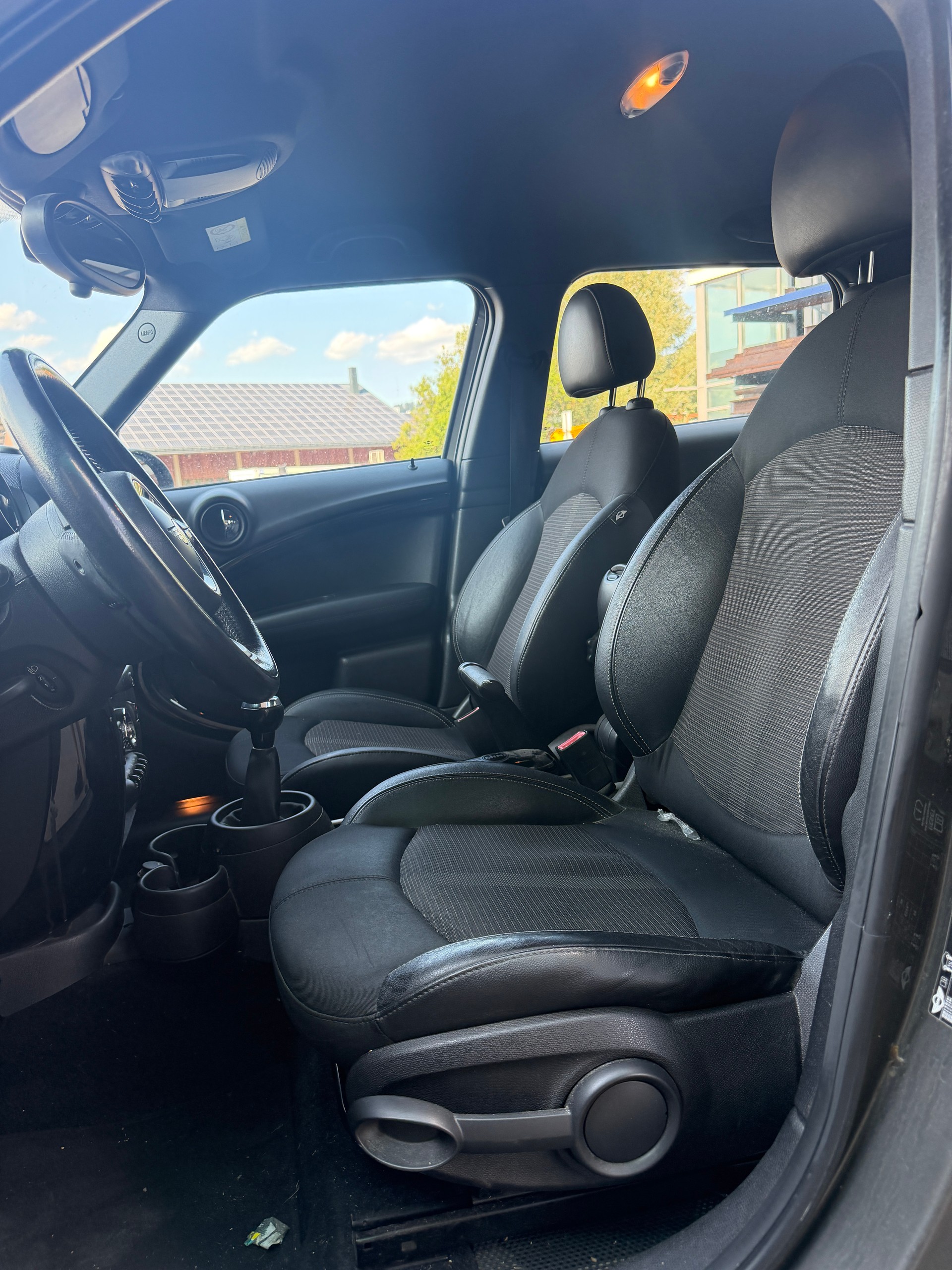 MINI Countryman Cooper D ALL4-image-8