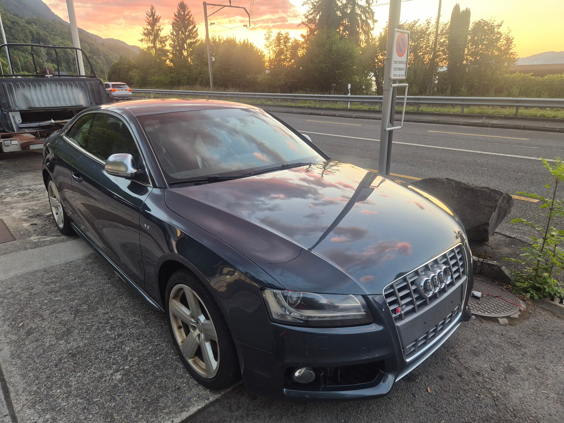 AUDI S5 Coupé 4.2 FSI quattro tiptronic-image-2