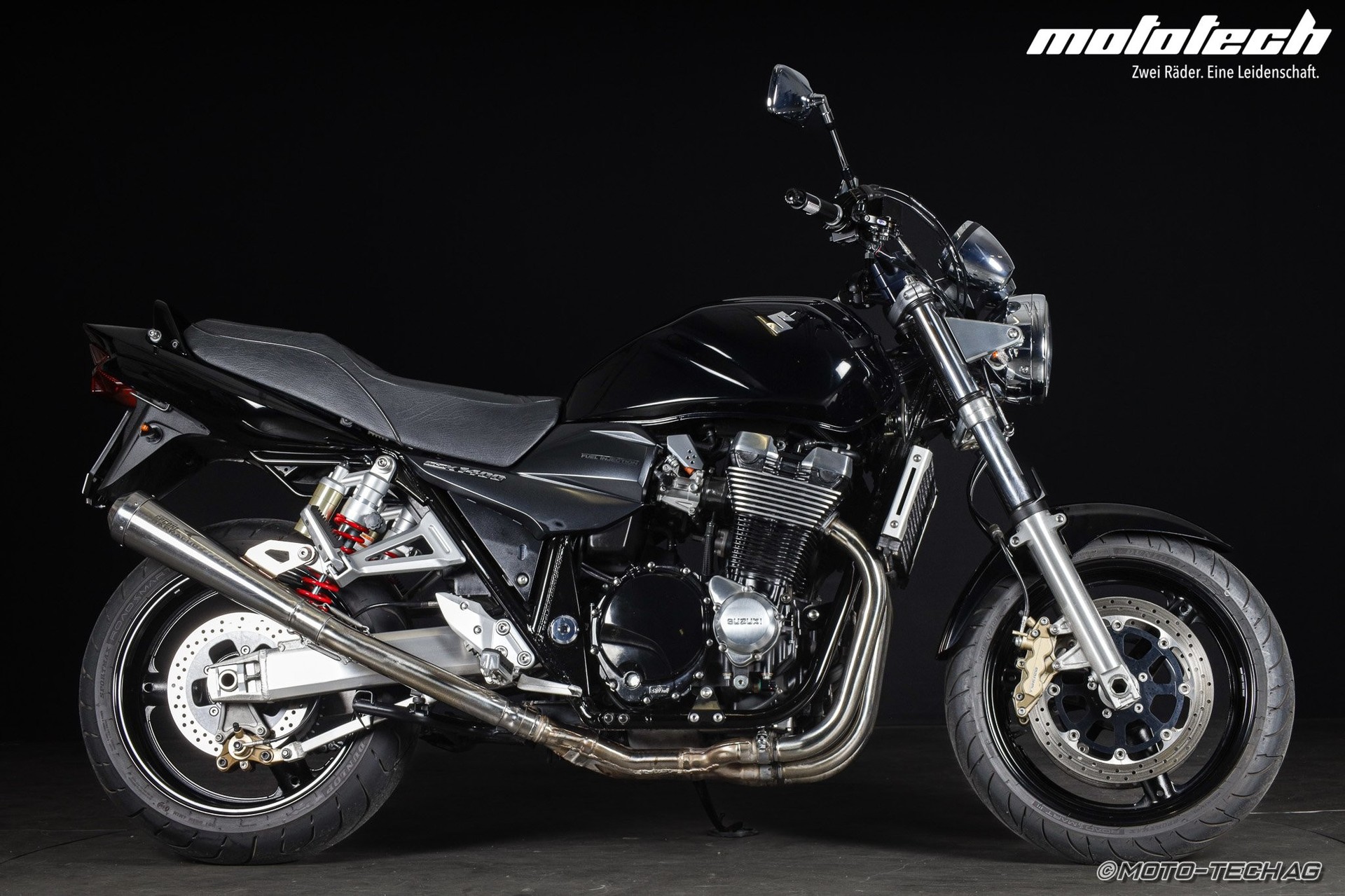 SUZUKI GSX 1400 BARACUDA-showroom-element-1