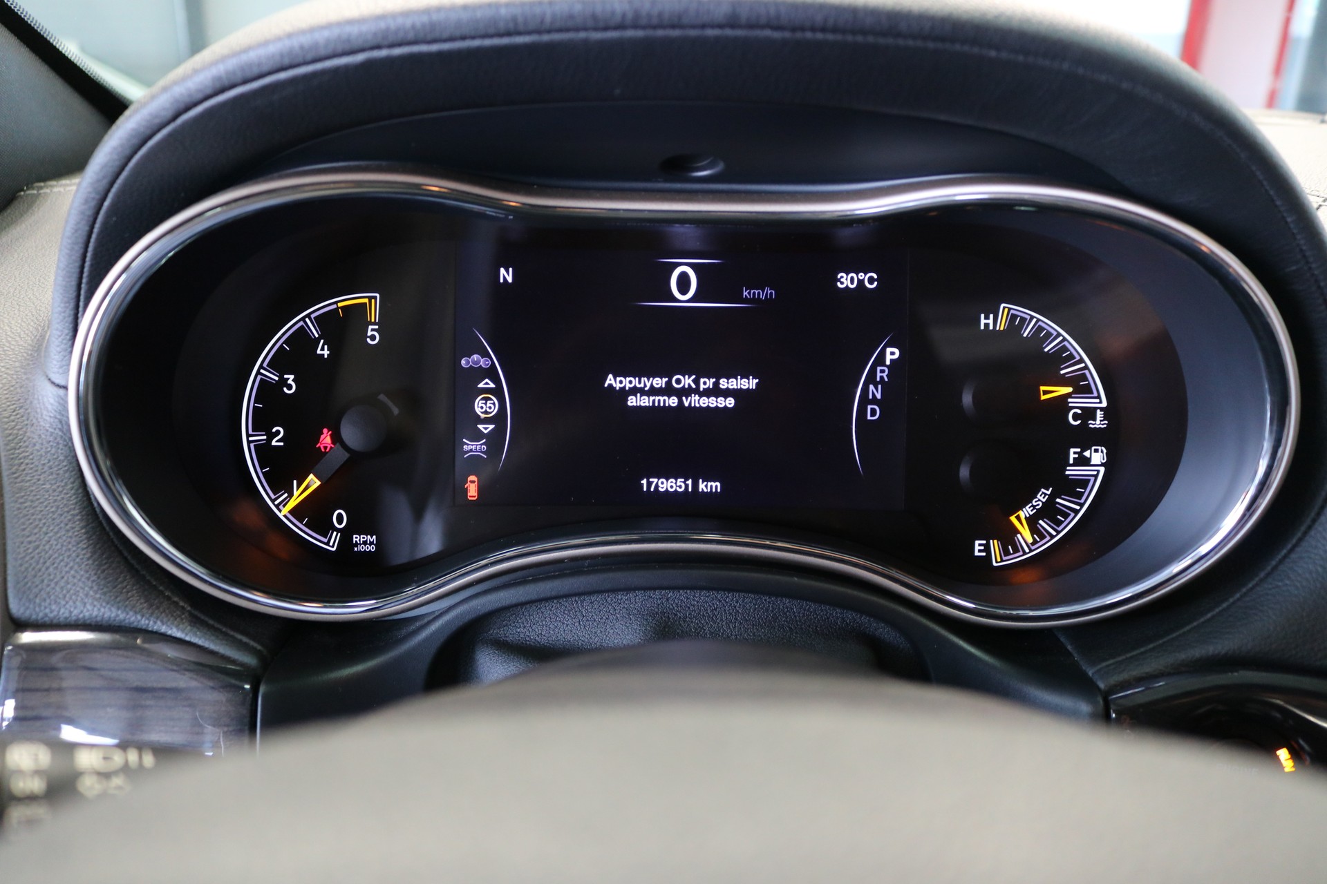 JEEP Grand Cherokee 3.0 CRD Overland Automatic-image-29