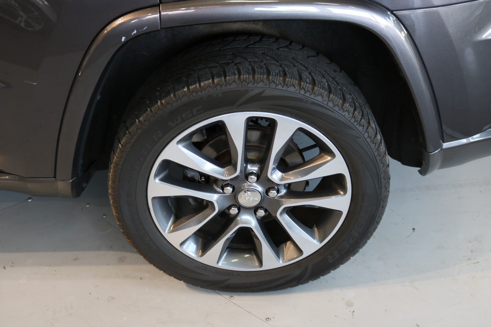 JEEP Grand Cherokee 3.0 CRD Overland Automatic-image-23