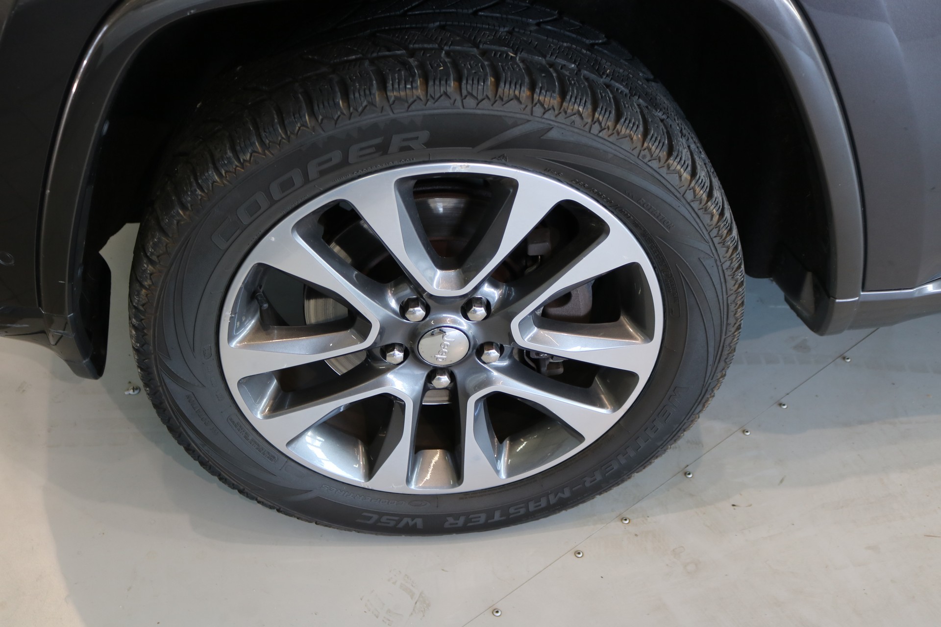 JEEP Grand Cherokee 3.0 CRD Overland Automatic-image-22
