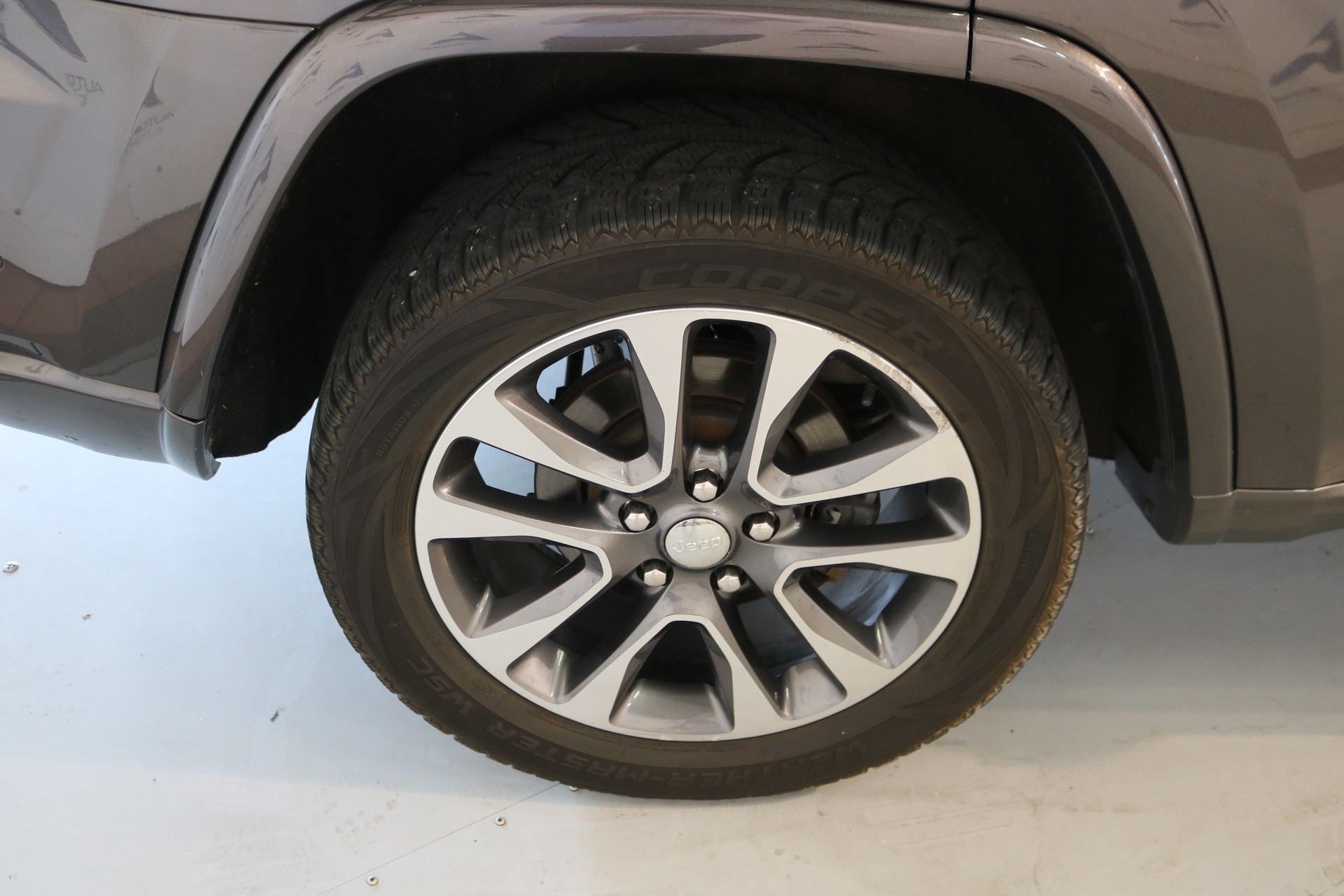 JEEP Grand Cherokee 3.0 CRD Overland Automatic-image-24
