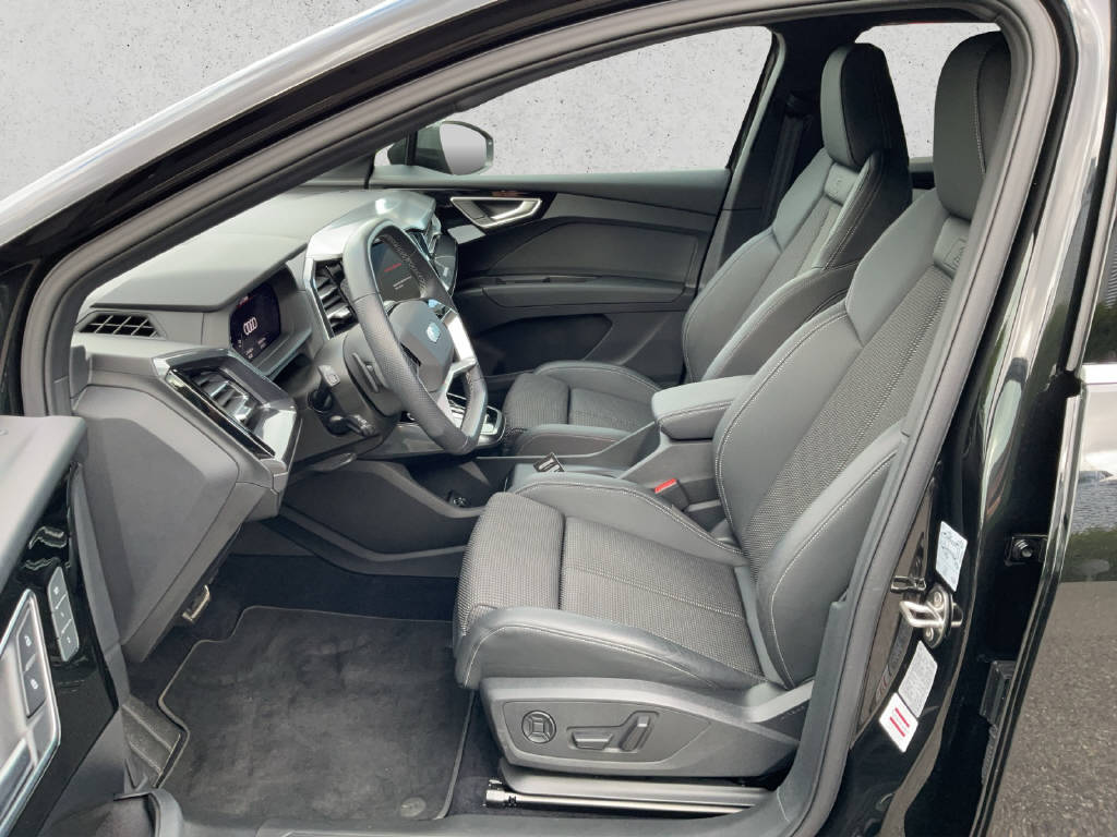 AUDI Q4 e-tron 50 quattro-image-8