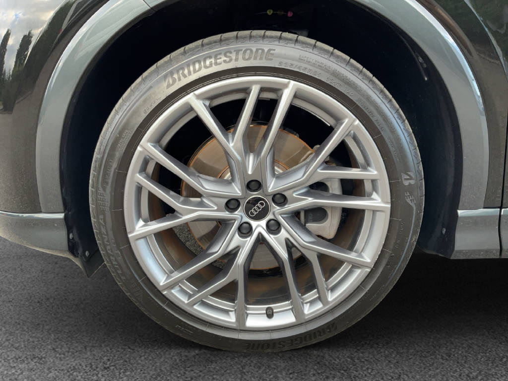 AUDI Q4 e-tron 50 quattro-image-13