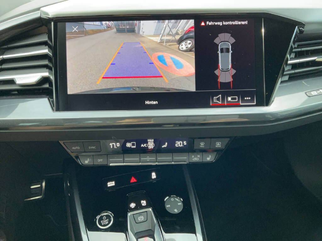 AUDI Q4 e-tron 50 quattro-image-12
