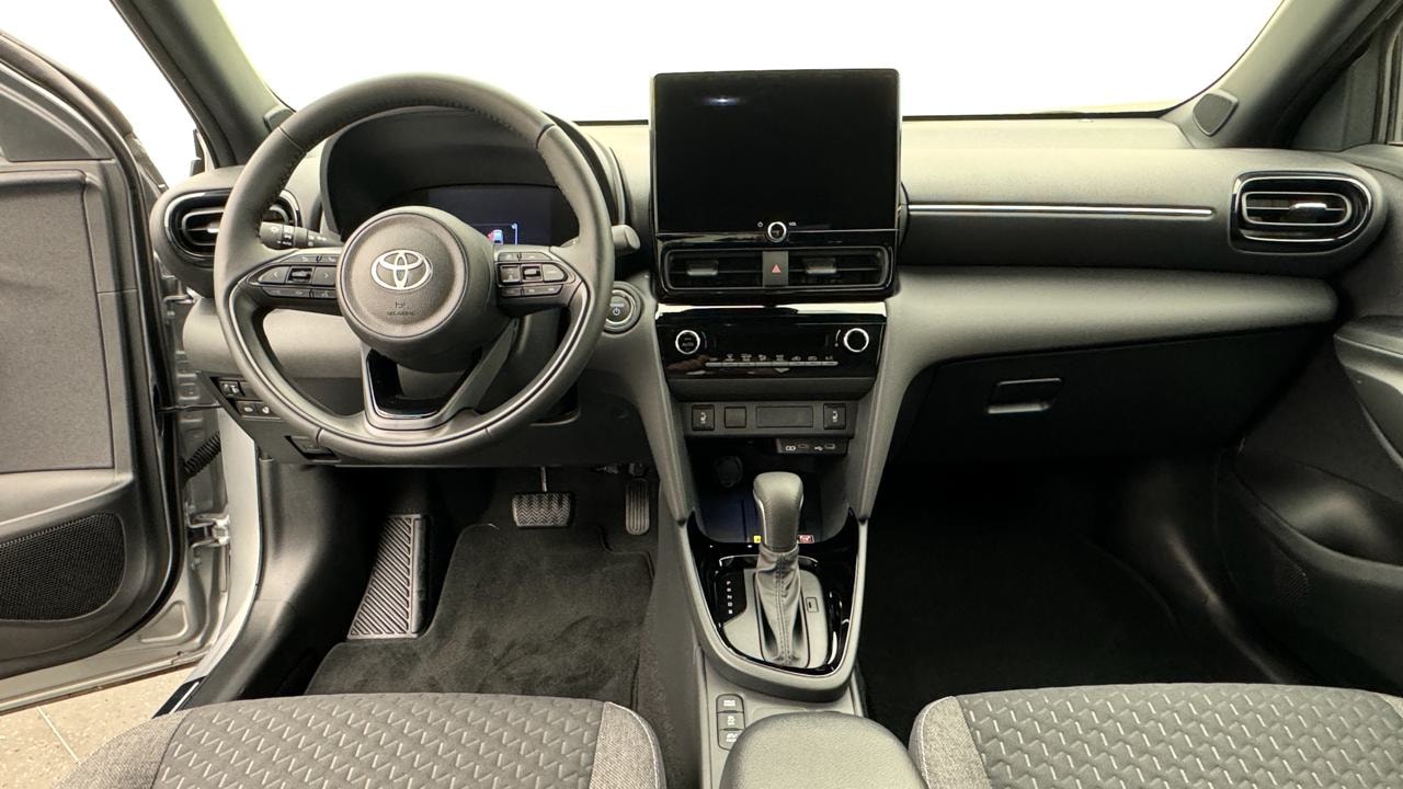 TOYOTA Yaris Cross 1.5 Style e-CVT-image-5