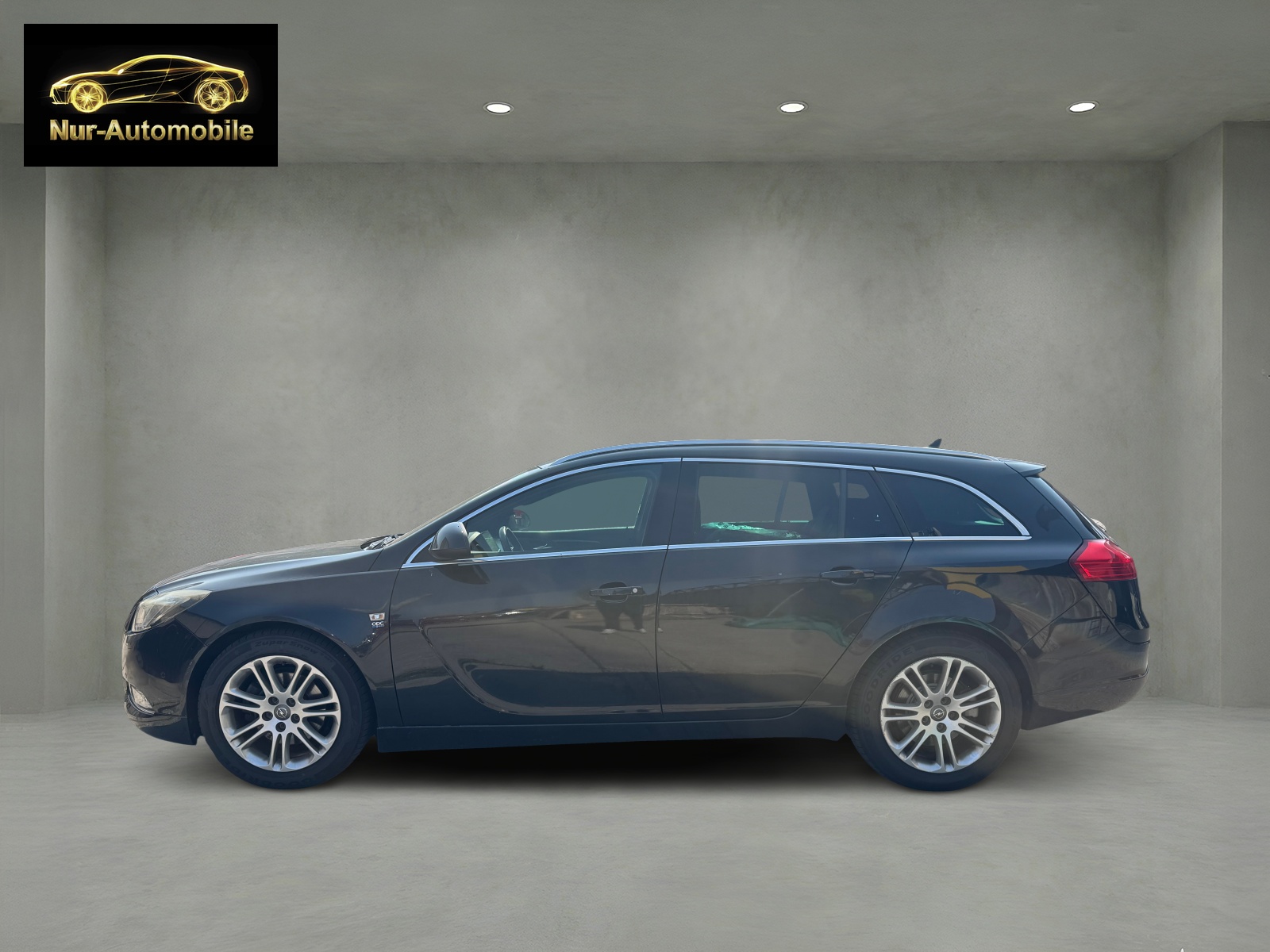 OPEL Insignia A 2.0 Turbo 4WD-image-1