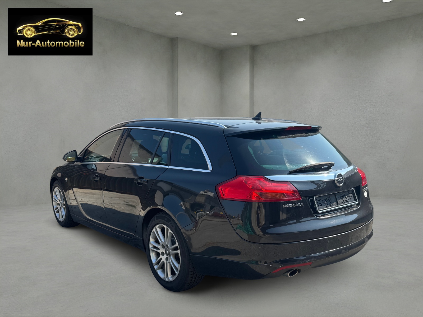 OPEL Insignia A 2.0 Turbo 4WD-image-2