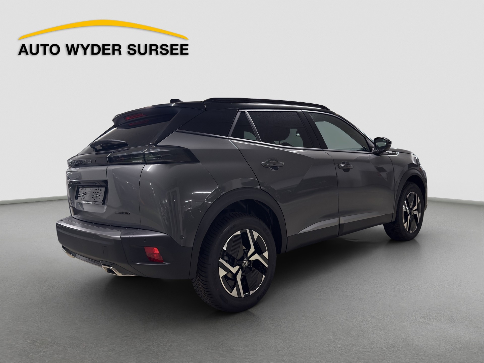 PEUGEOT 2008 1.2 Hybrid 145 GT Exclusive-image-5