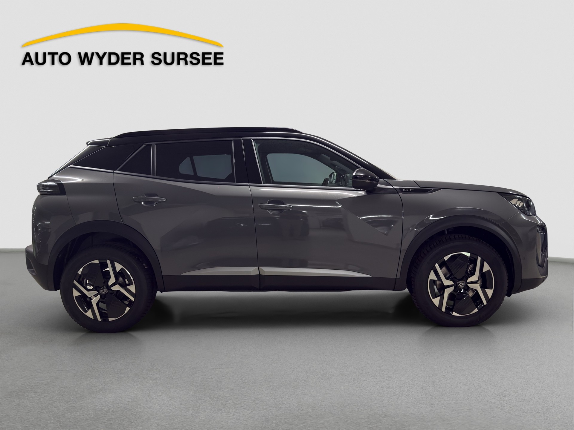 PEUGEOT 2008 1.2 Hybrid 145 GT Exclusive-image-6