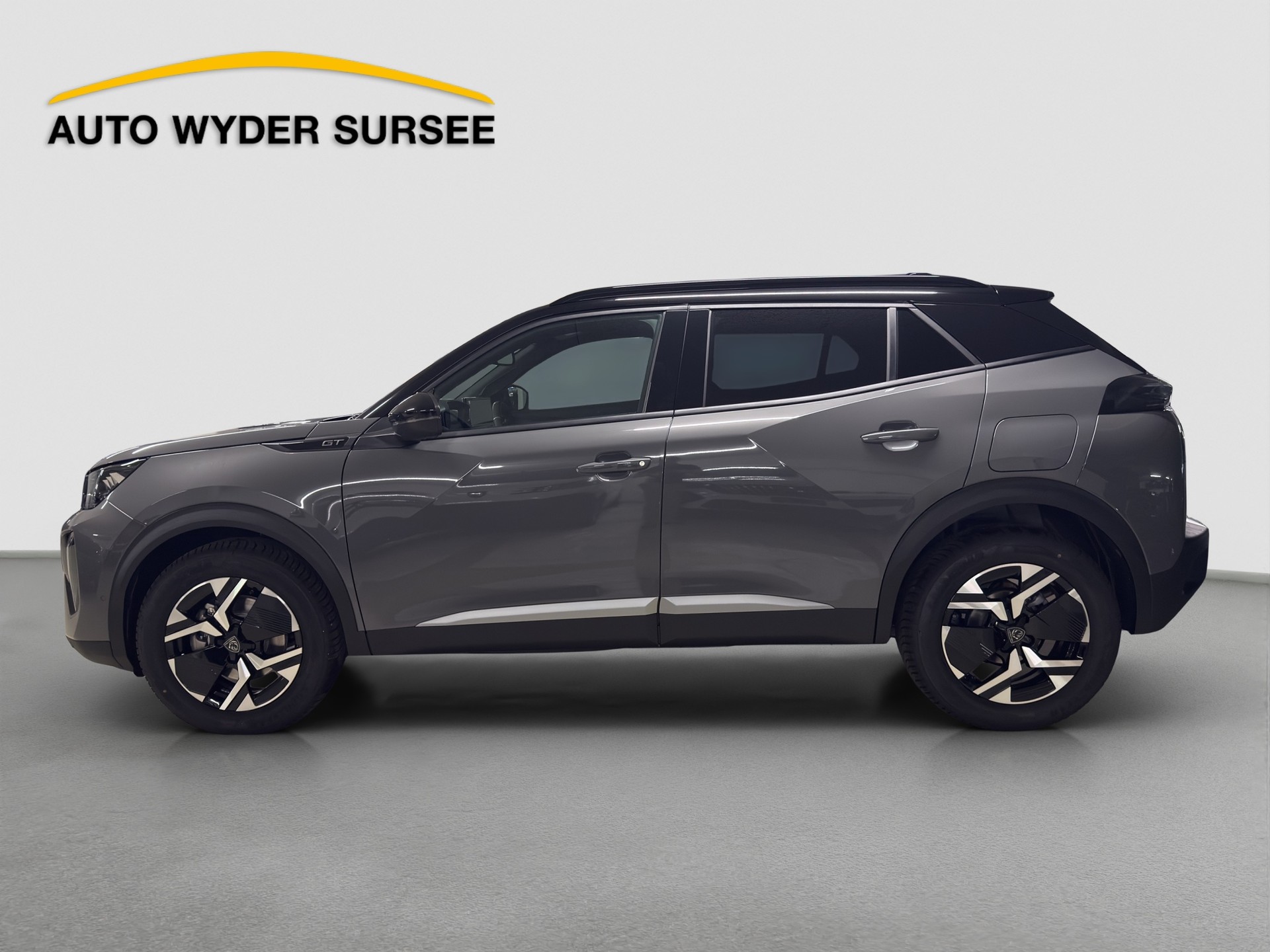 PEUGEOT 2008 1.2 Hybrid 145 GT Exclusive-image-2