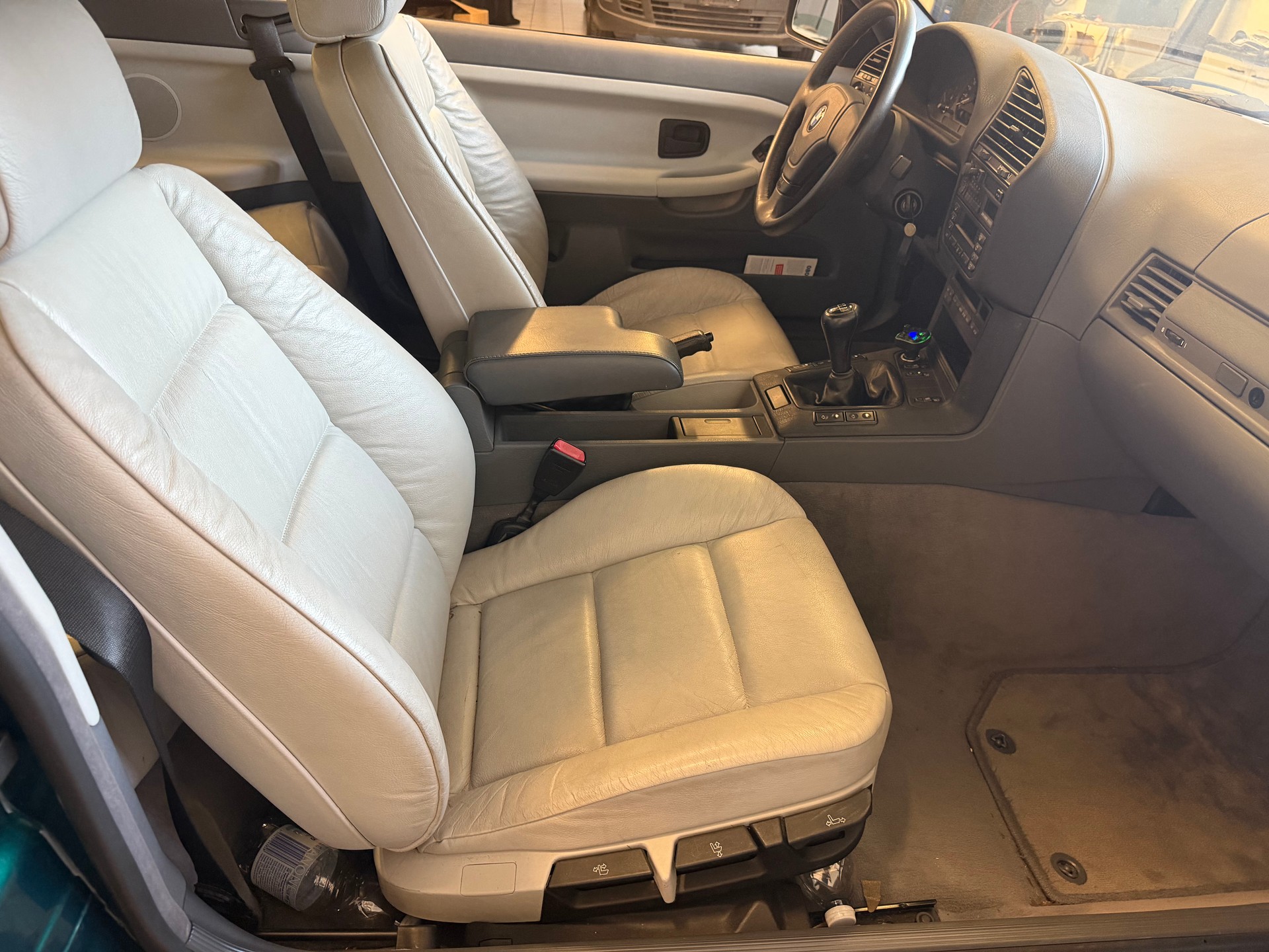 BMW 320i Cabrio*Service Book Completo*-image-5
