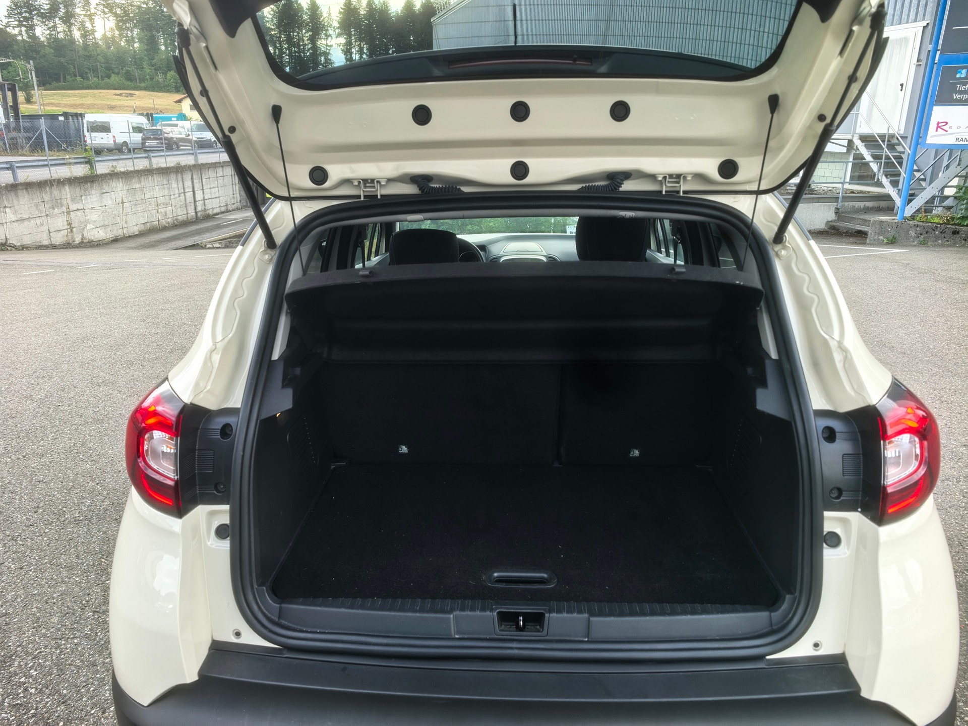 RENAULT 1.2 TCe Edition One EDC S/S-image-0
