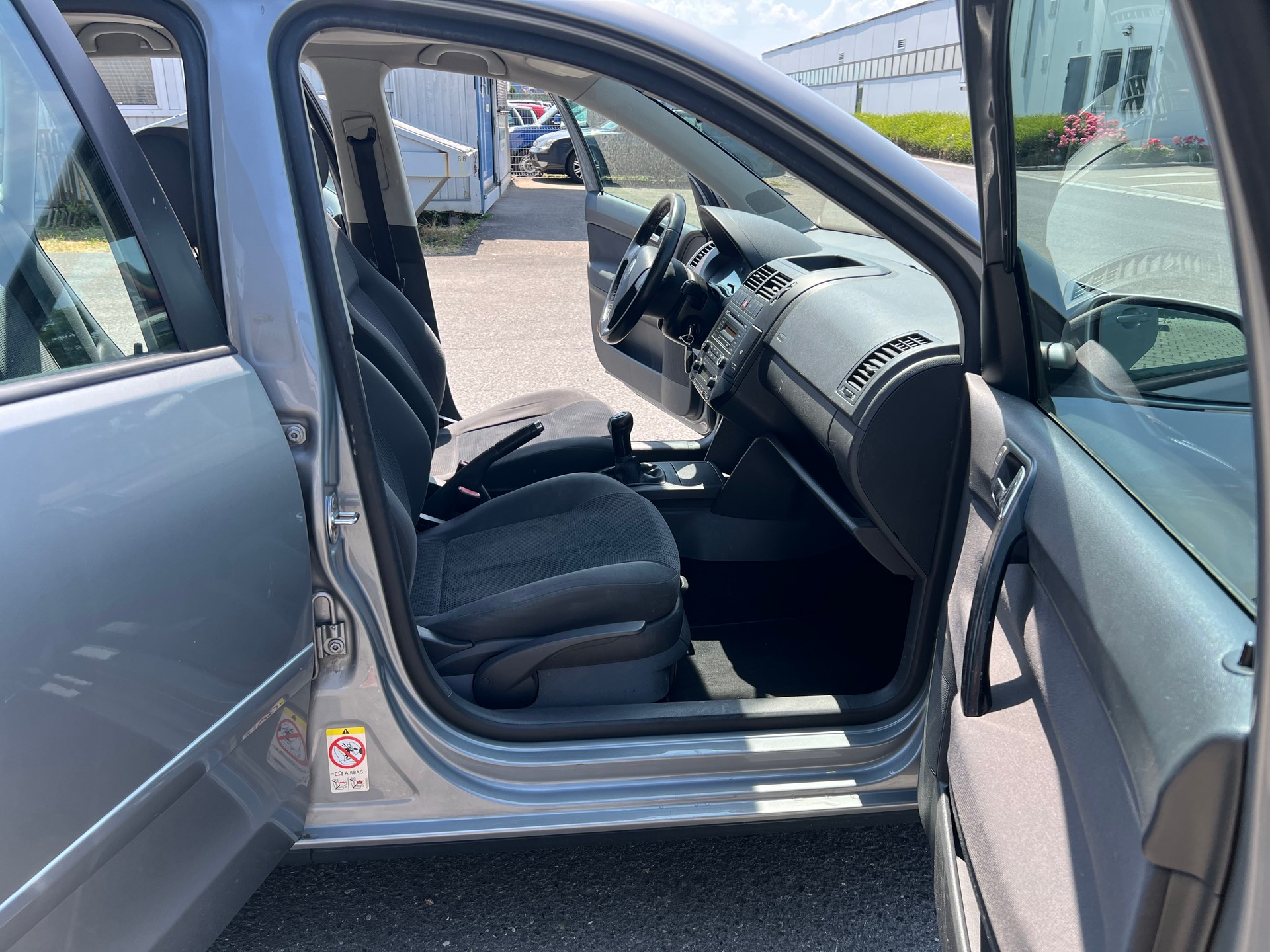 VW Polo 1.6 16V Comfortline-image-8