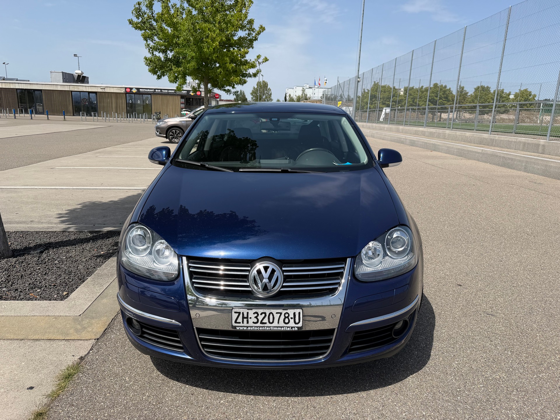 VW Jetta 1.4 TSI Highline-image-1