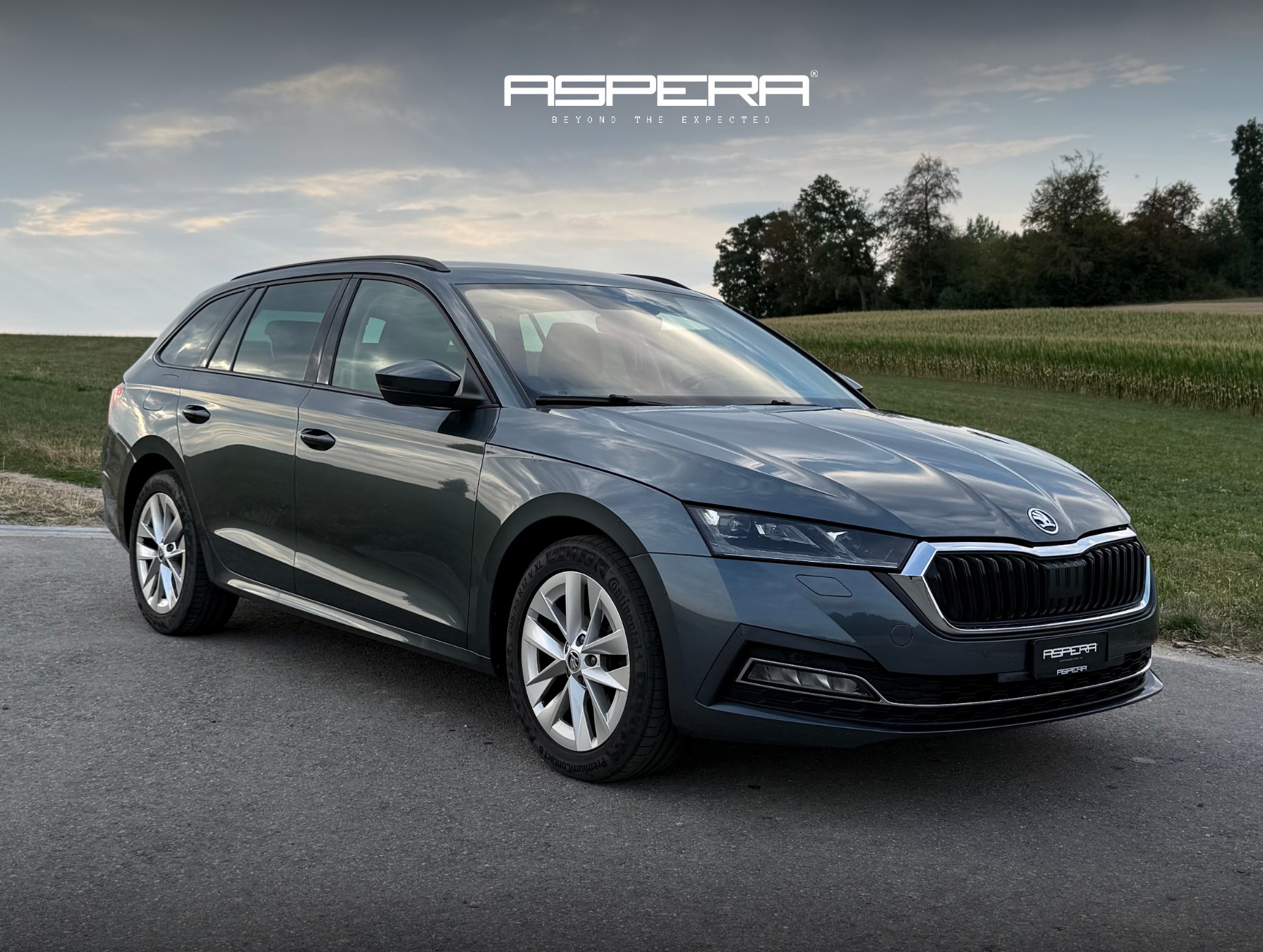 SKODA Octavia Combi 2.0 TDI Style-image-0
