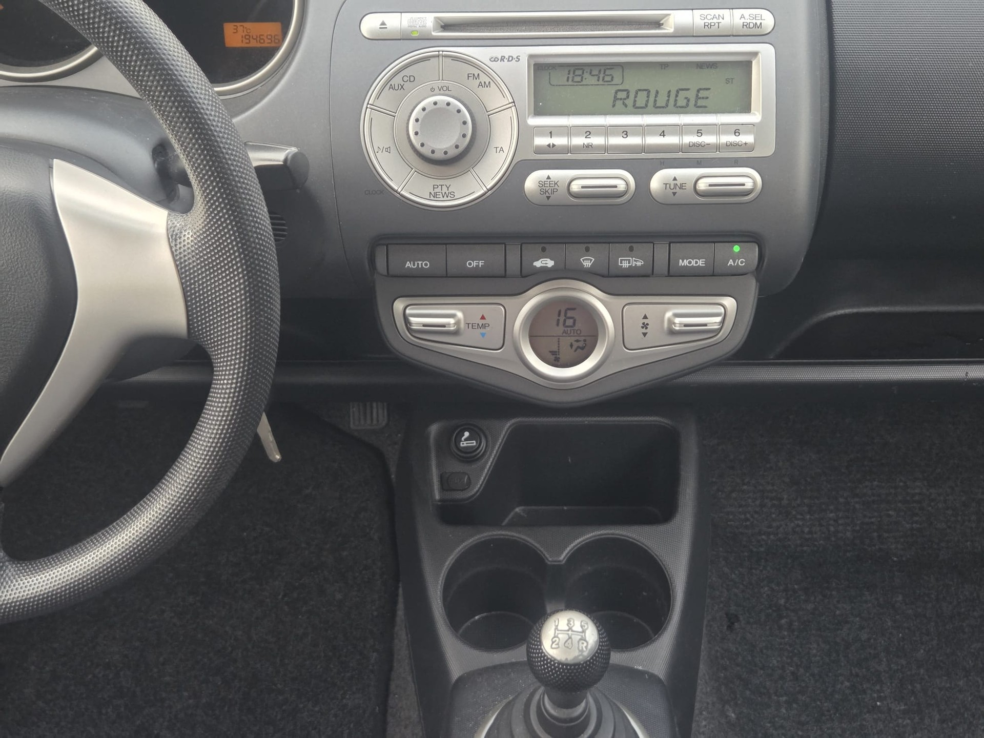 HONDA Jazz 1.4i ES-image-7