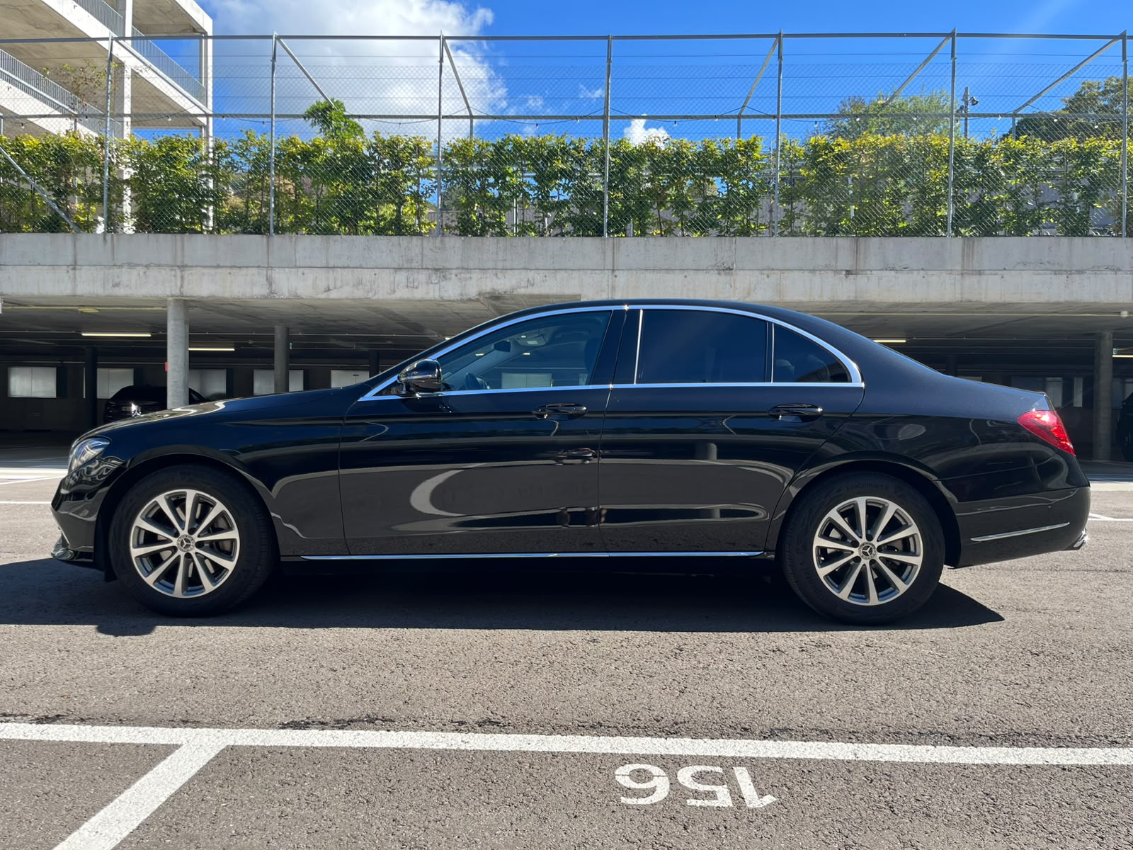 MERCEDES-BENZ E- Klasse