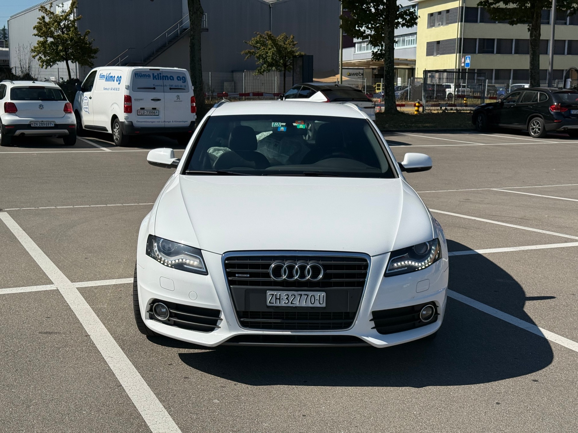 AUDI A4 Avant 2.0 TFSI quattro-image-3