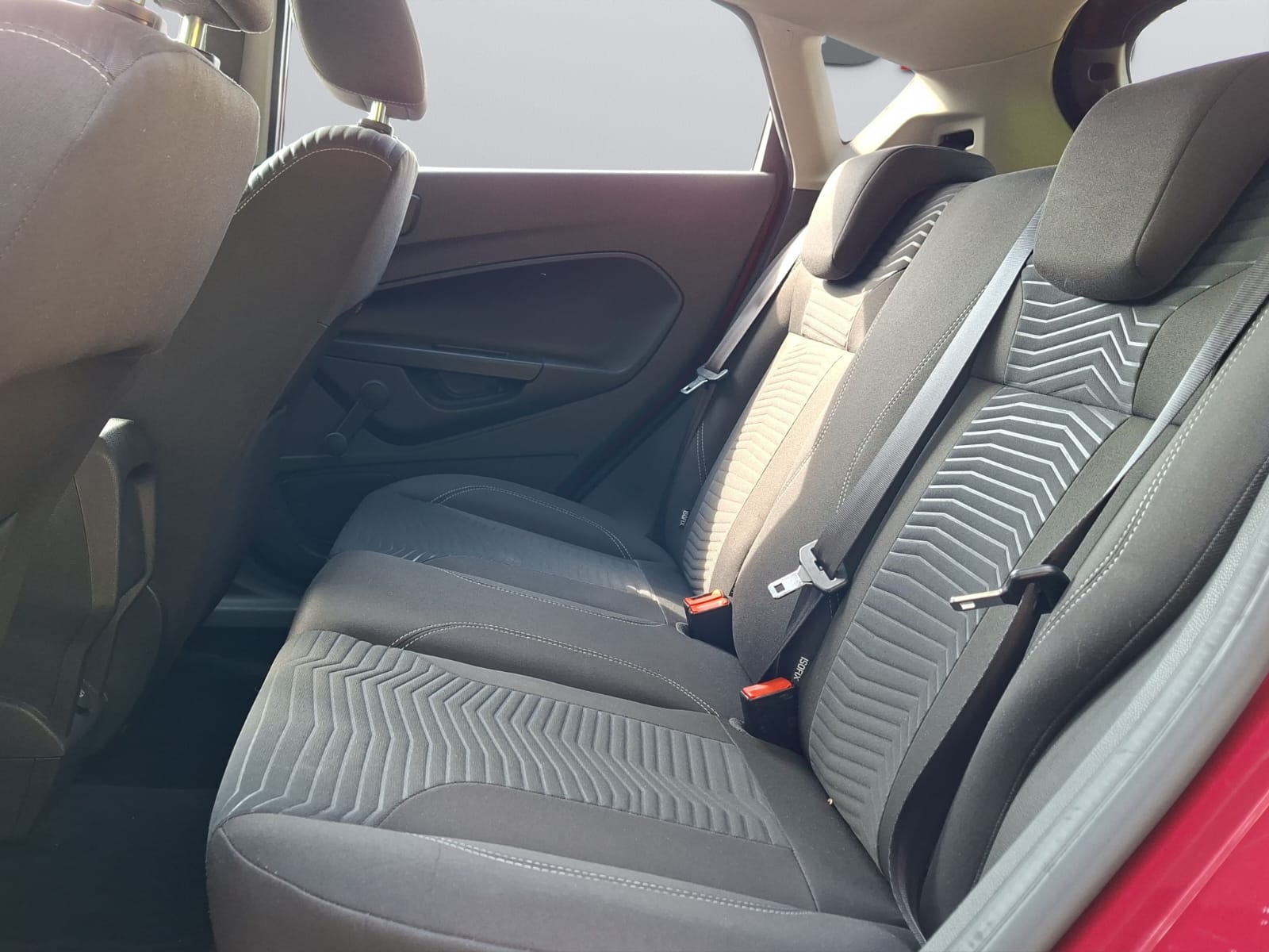 FORD Fiesta 1.0 SCTi Trend-image-8