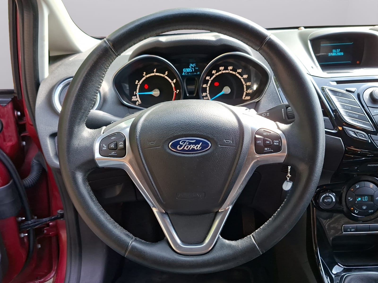 FORD Fiesta 1.0 SCTi Trend-image-12
