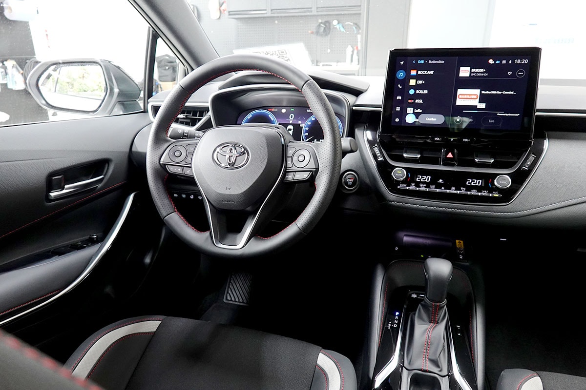 TOYOTA Corolla Touring Sports 2.0 HSD GR Sport e-CVT-image-7