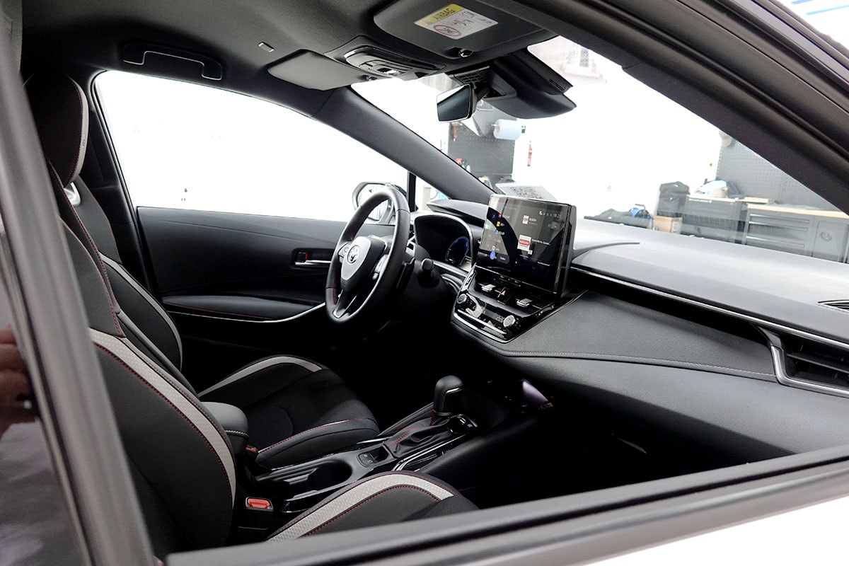TOYOTA Corolla Touring Sports 2.0 HSD GR Sport e-CVT-image-5