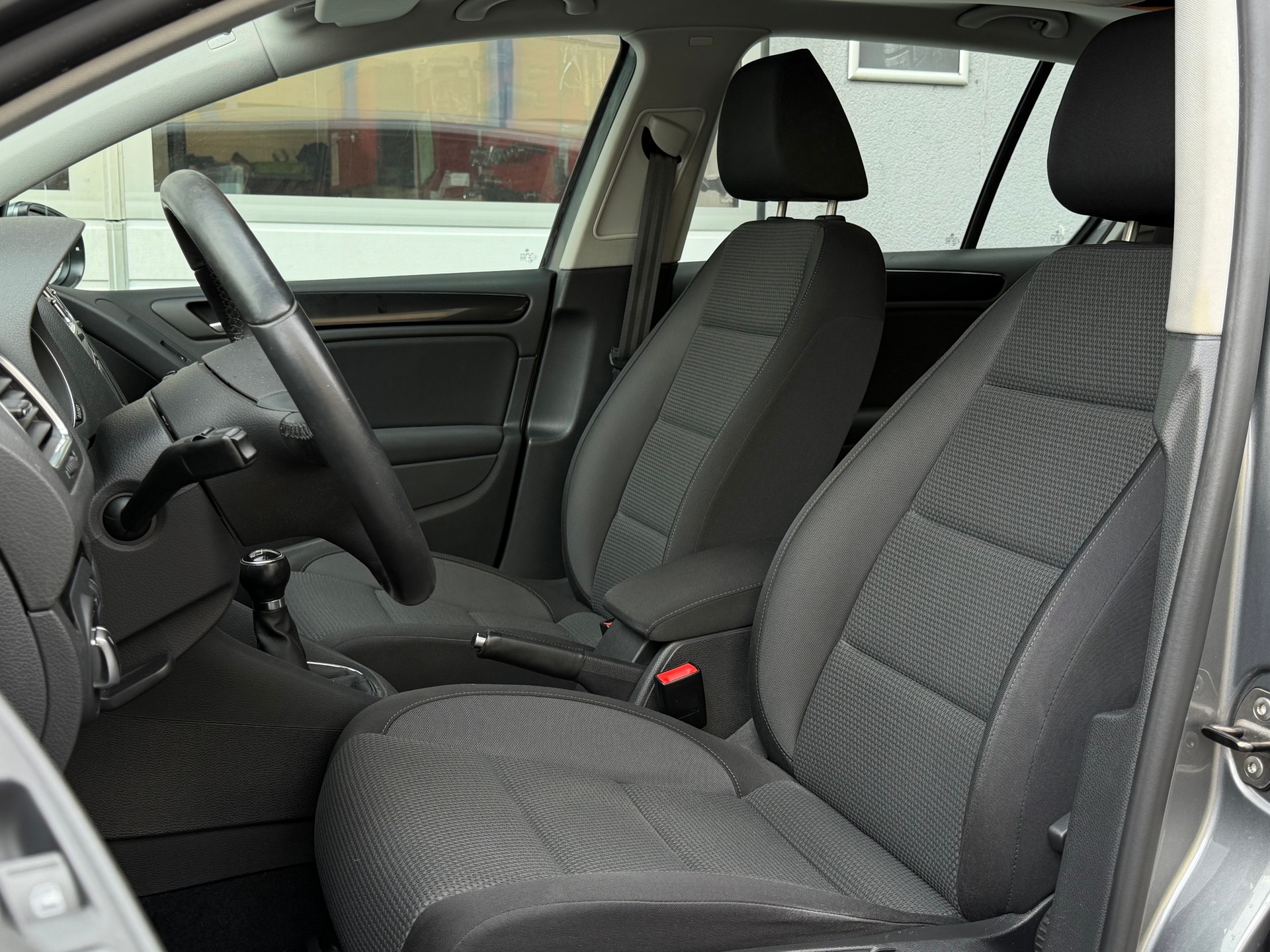 VW Golf 1.4 TSI Comfortline*Ab MFK&Service*8-Fach Räder*Tempomat*CH-FHZ*-image-11