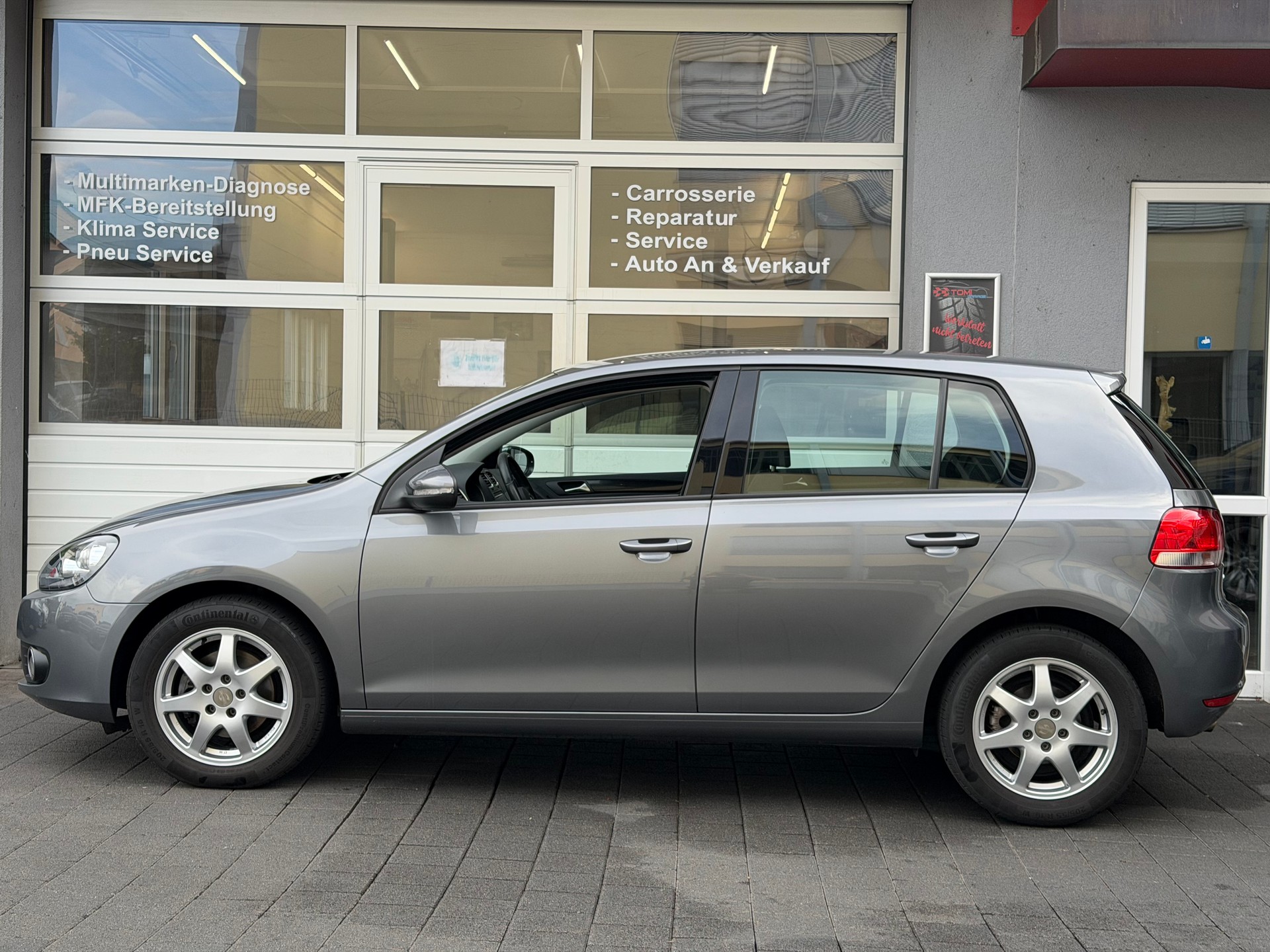 VW Golf 1.4 TSI Comfortline*Ab MFK&Service*8-Fach Räder*Tempomat*CH-FHZ*-image-1