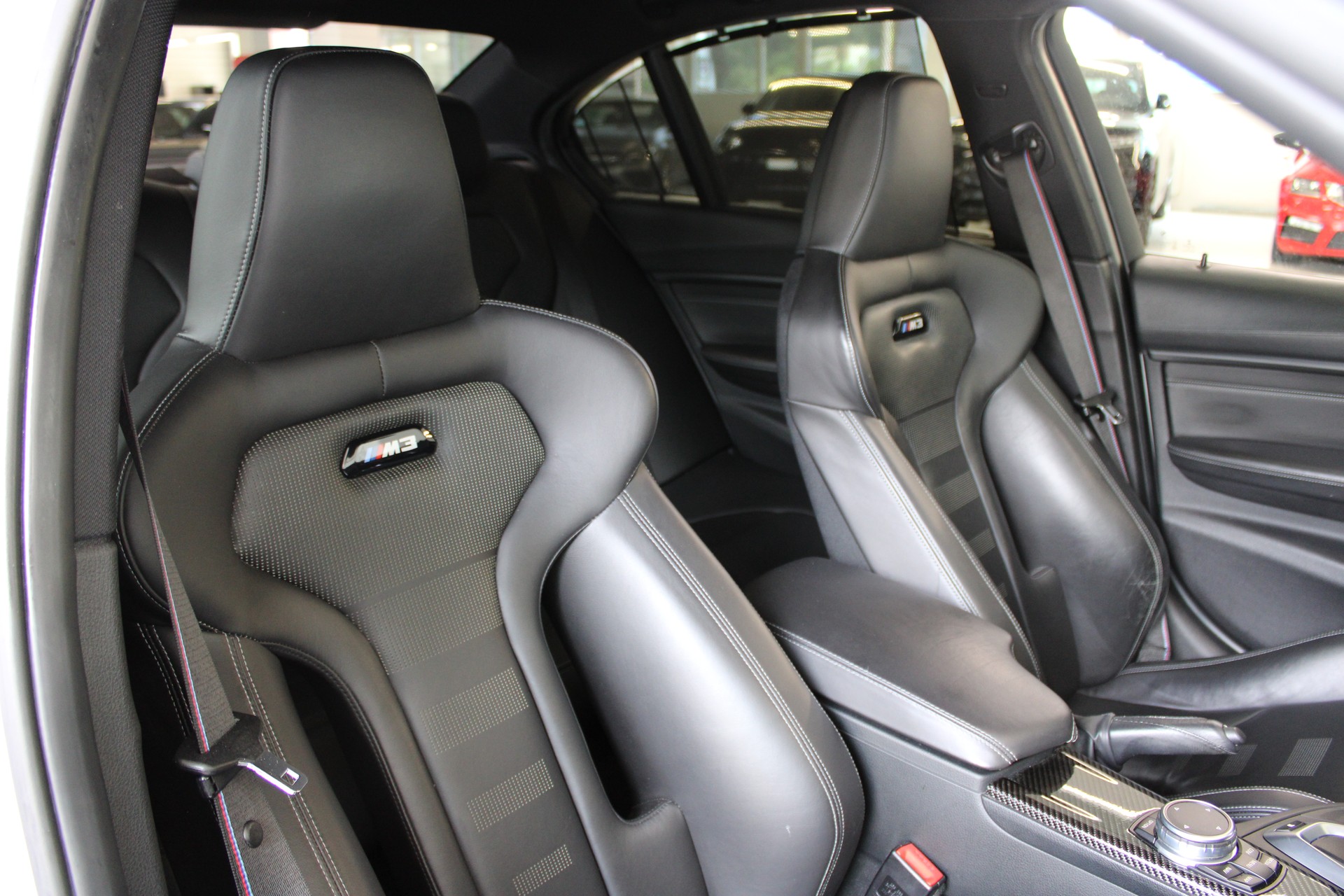 BMW M3 Competition ( 1.Hand - Sammlerzustand) )-image-13