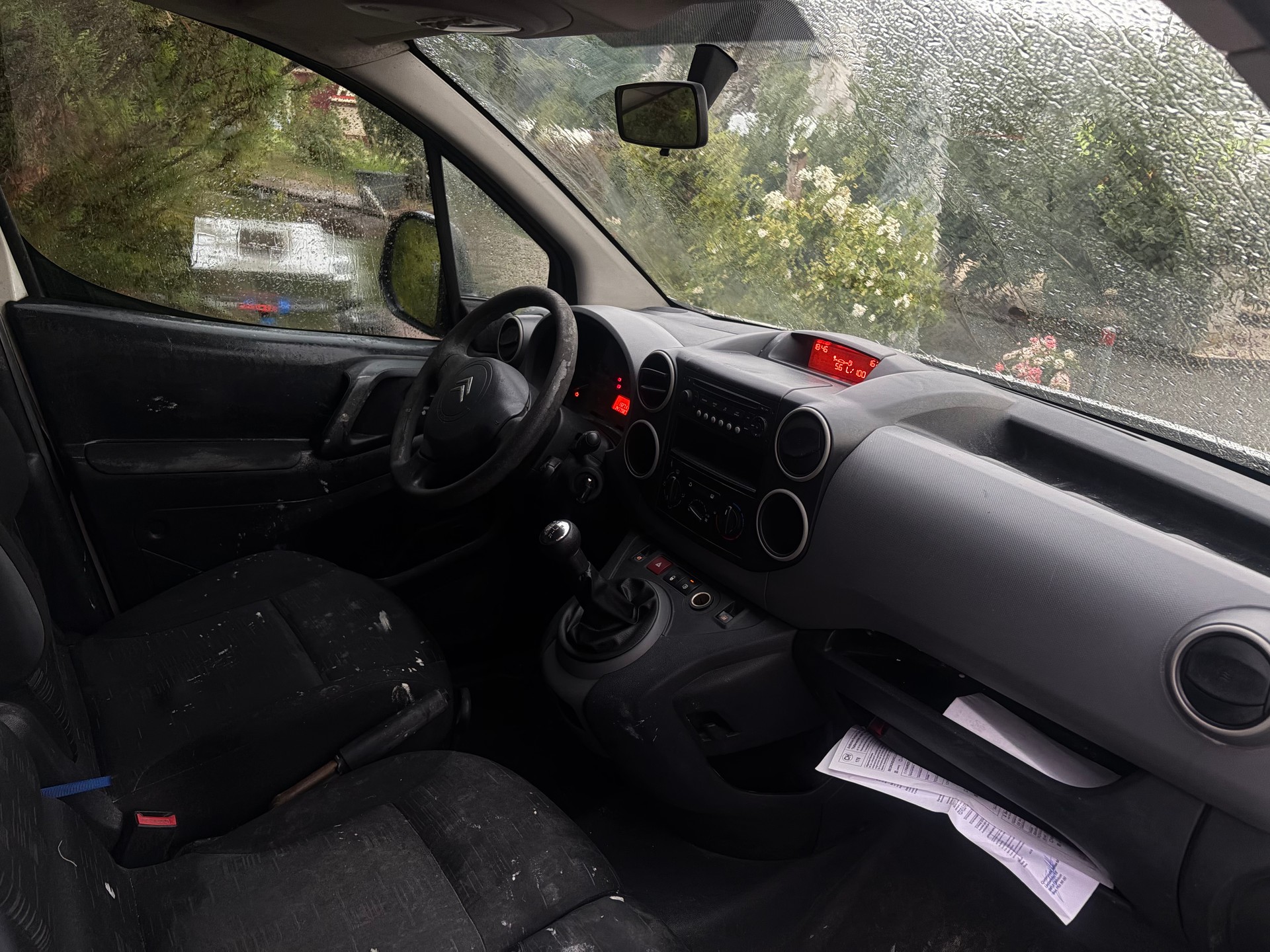 CITROEN Berlingo 1.6HDi 800L Komfort (Confort)-image-5