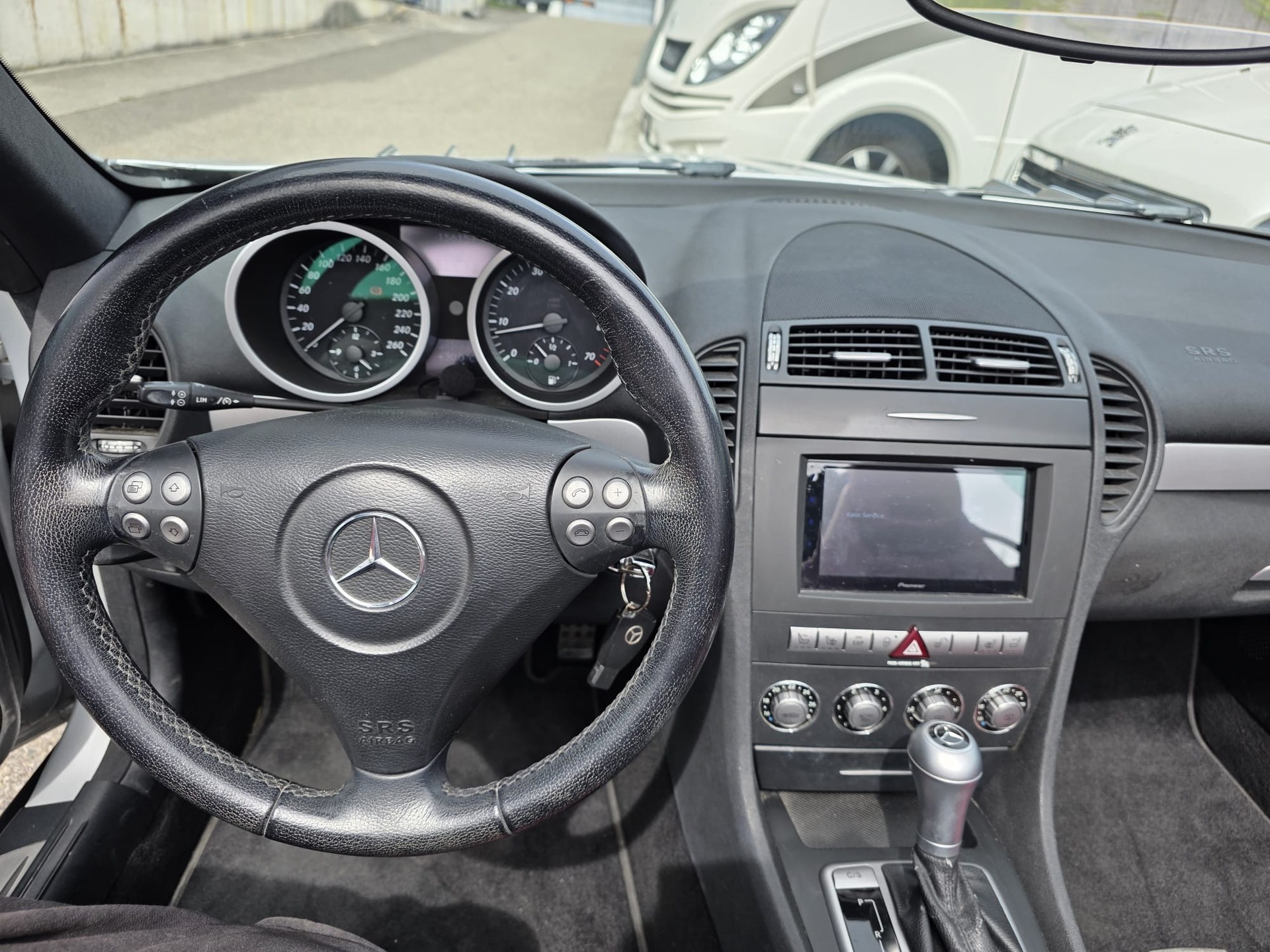 MERCEDES-BENZ SLK 350-image-9