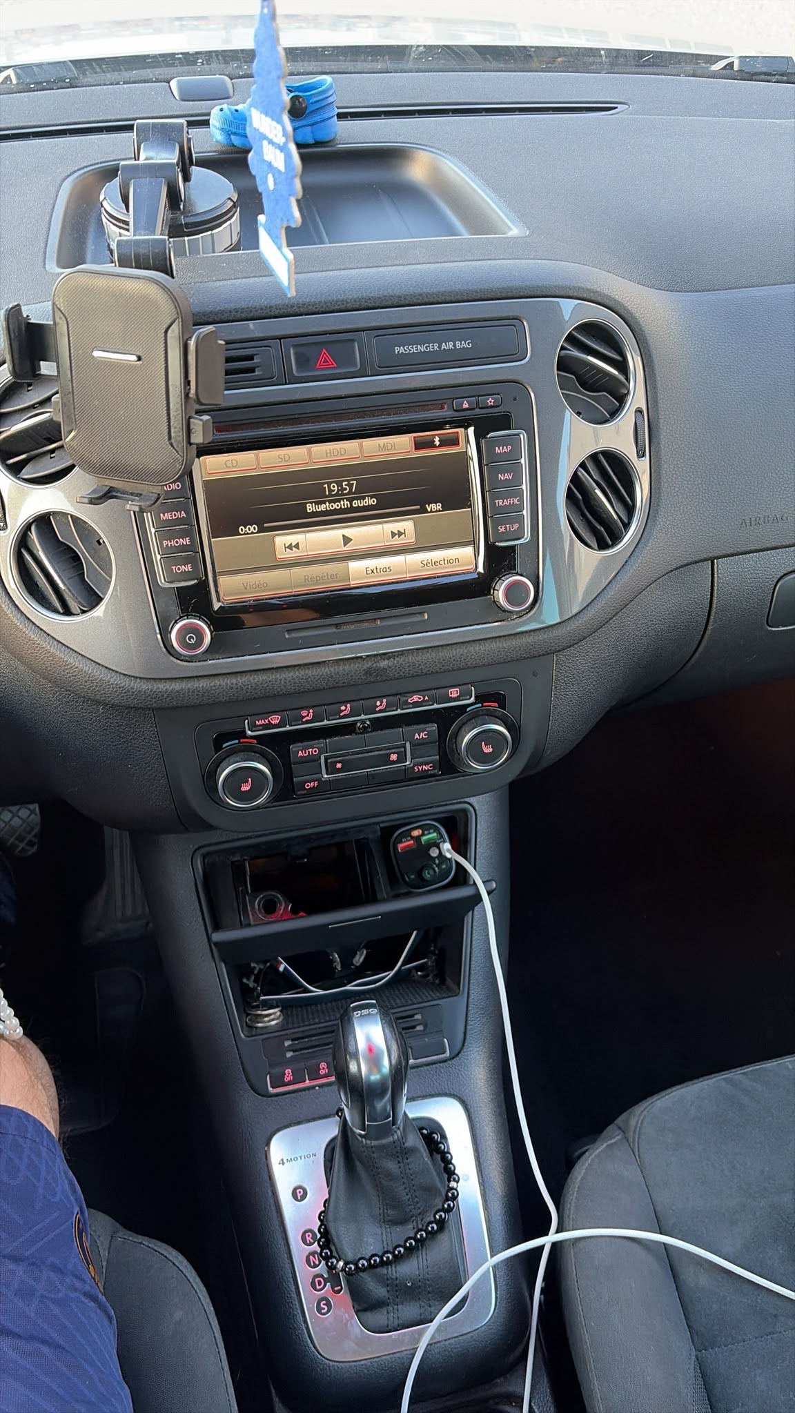 VW Tiguan 2.0 TDI BlueMotion Trend&Fun 4Motion DSG-image-4