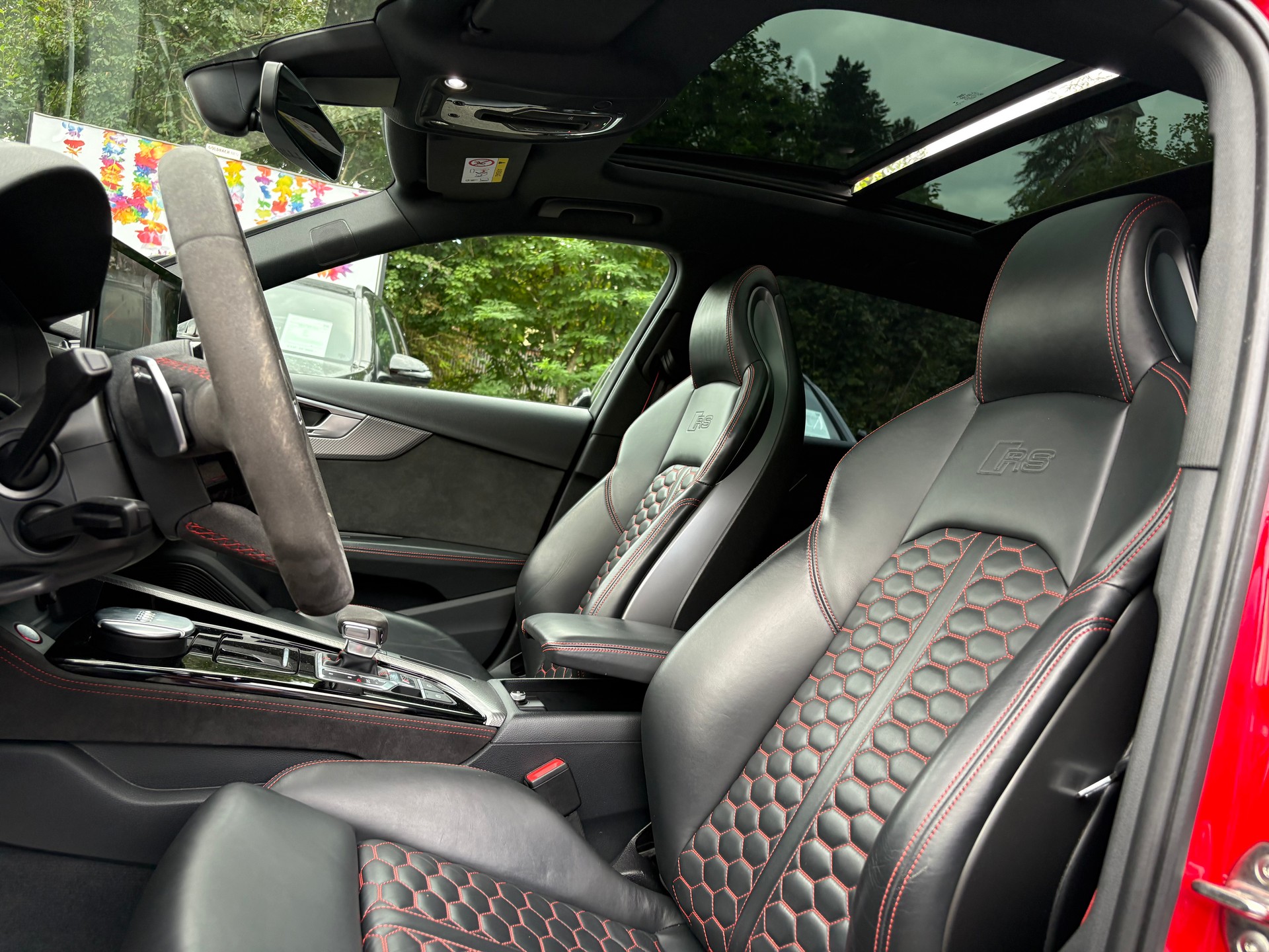 AUDI RS4 Avant quattro tiptronic-image-5