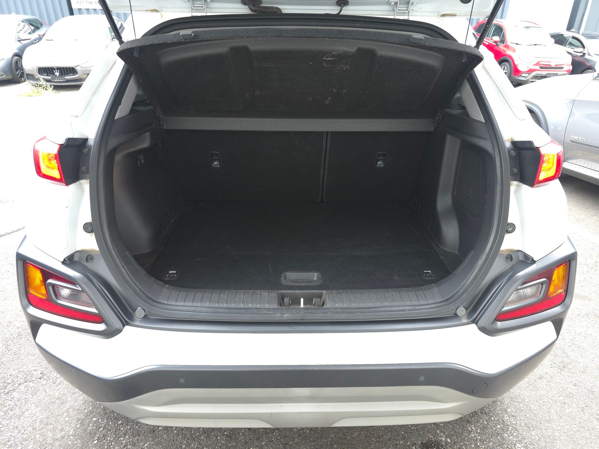 HYUNDAI Kona 1.6 T-GDi Launch 4WD DCT-image-13