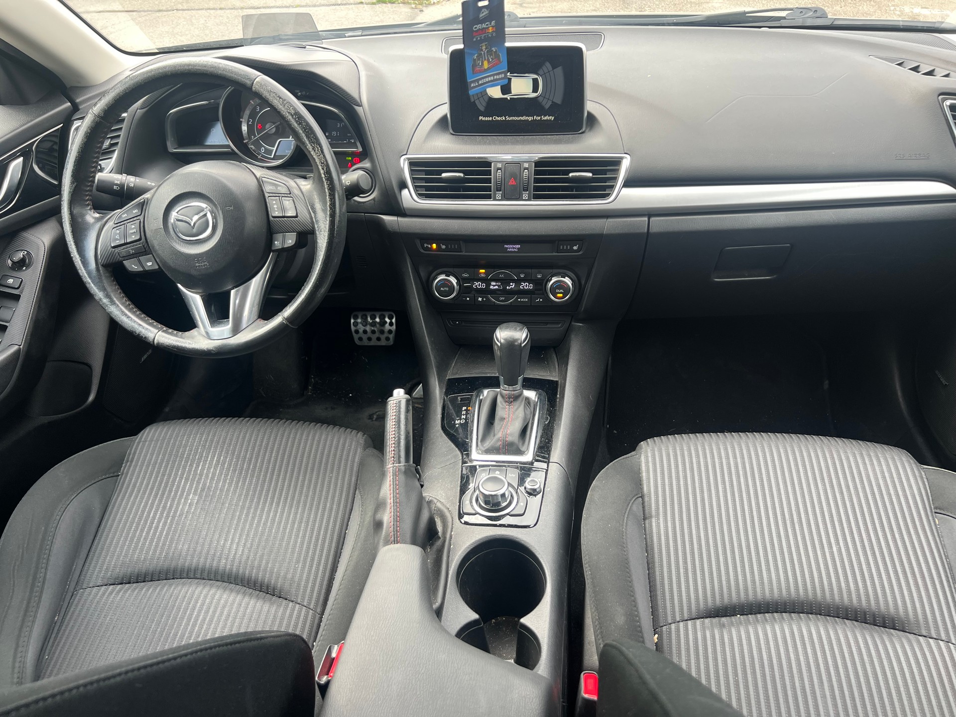 MAZDA 3 SKYACTIV-D 150 Revolution Automat-image-9