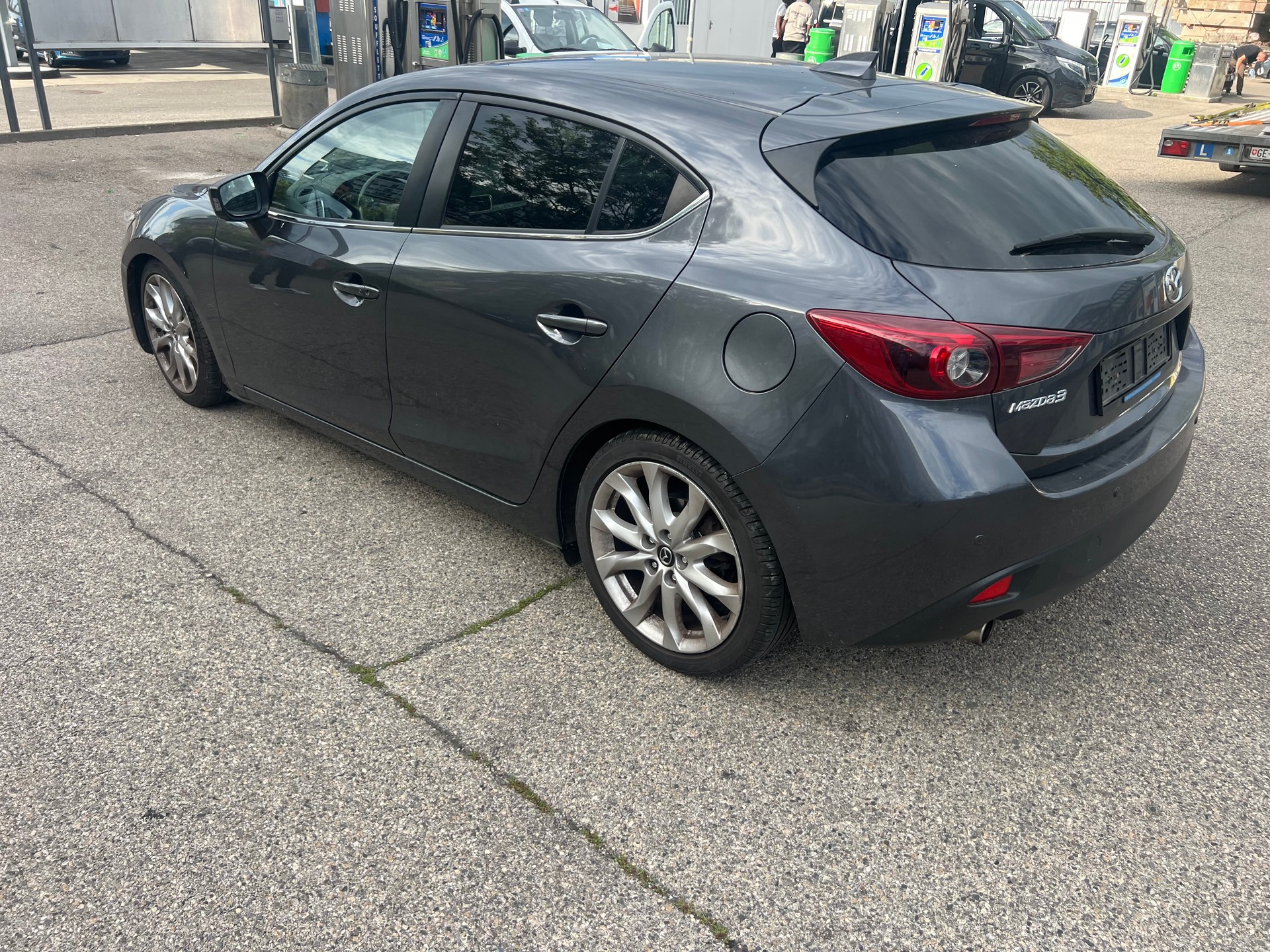 MAZDA 3 SKYACTIV-D 150 Revolution Automat-image-2